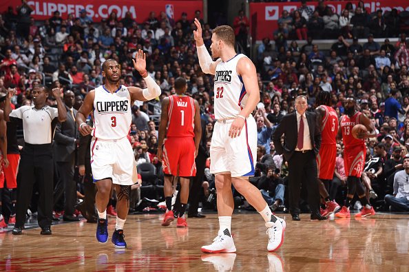 Blake Griffin practices a free throw in a gray Adidas warmup long sleeve -  Clippers News Surge NBA Gallery - Los Angeles Clippers Pictures & Photos