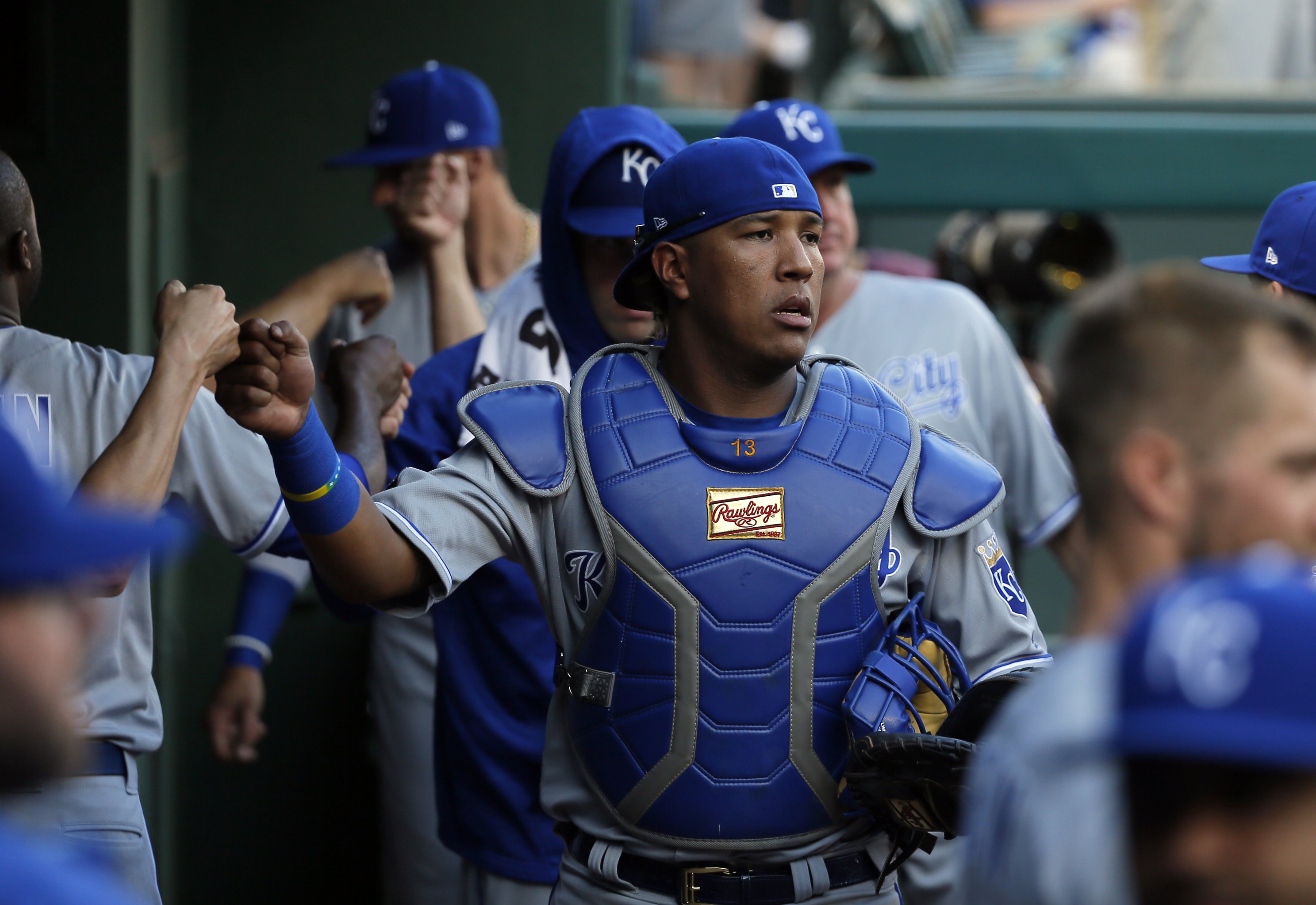 What Pros Wear: Salvador Perez and Yadi Molina's Rawlings ASG