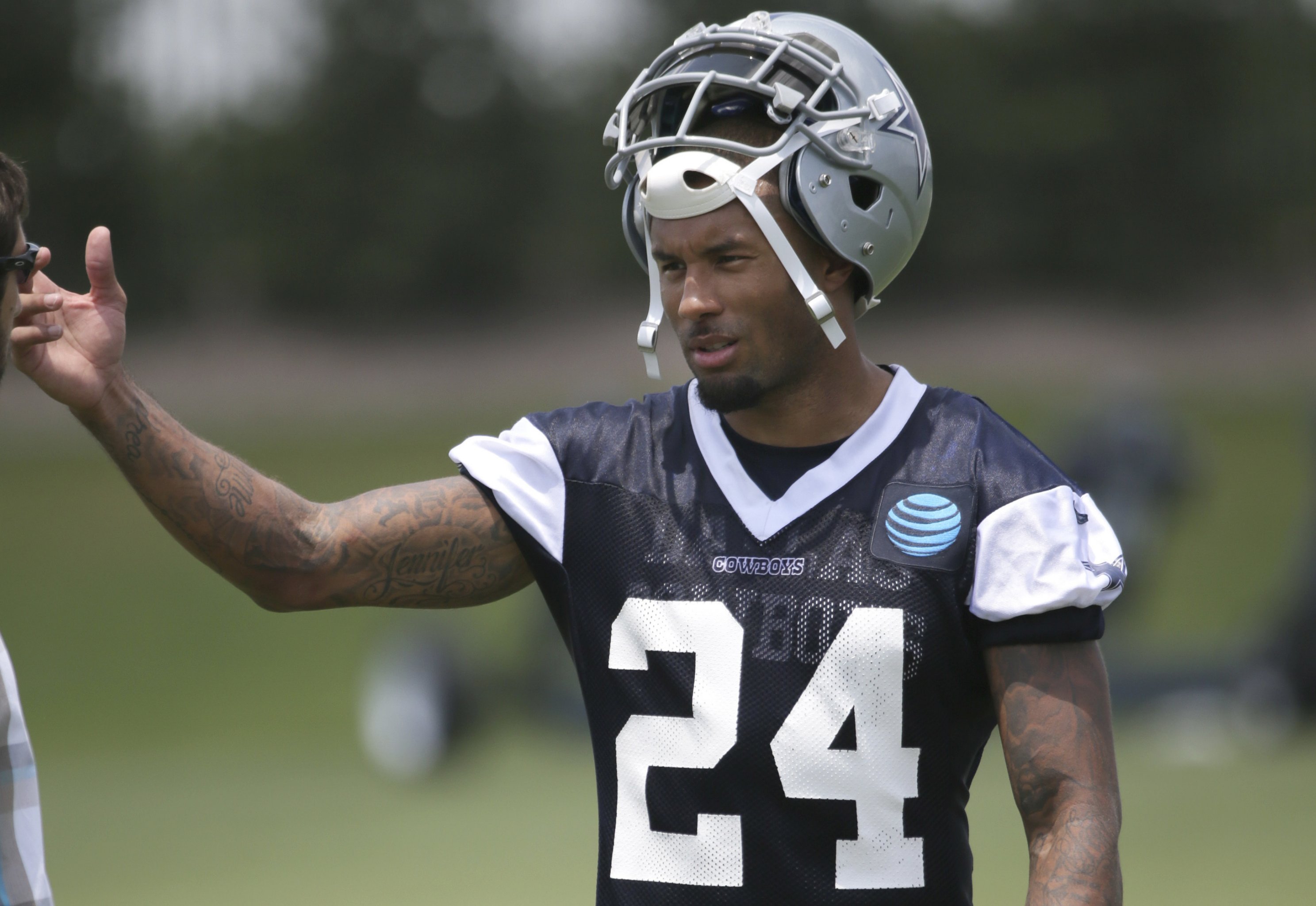 James Lofton on Cowboys minus Ezekiel Elliott: 'Does Dak Prescott