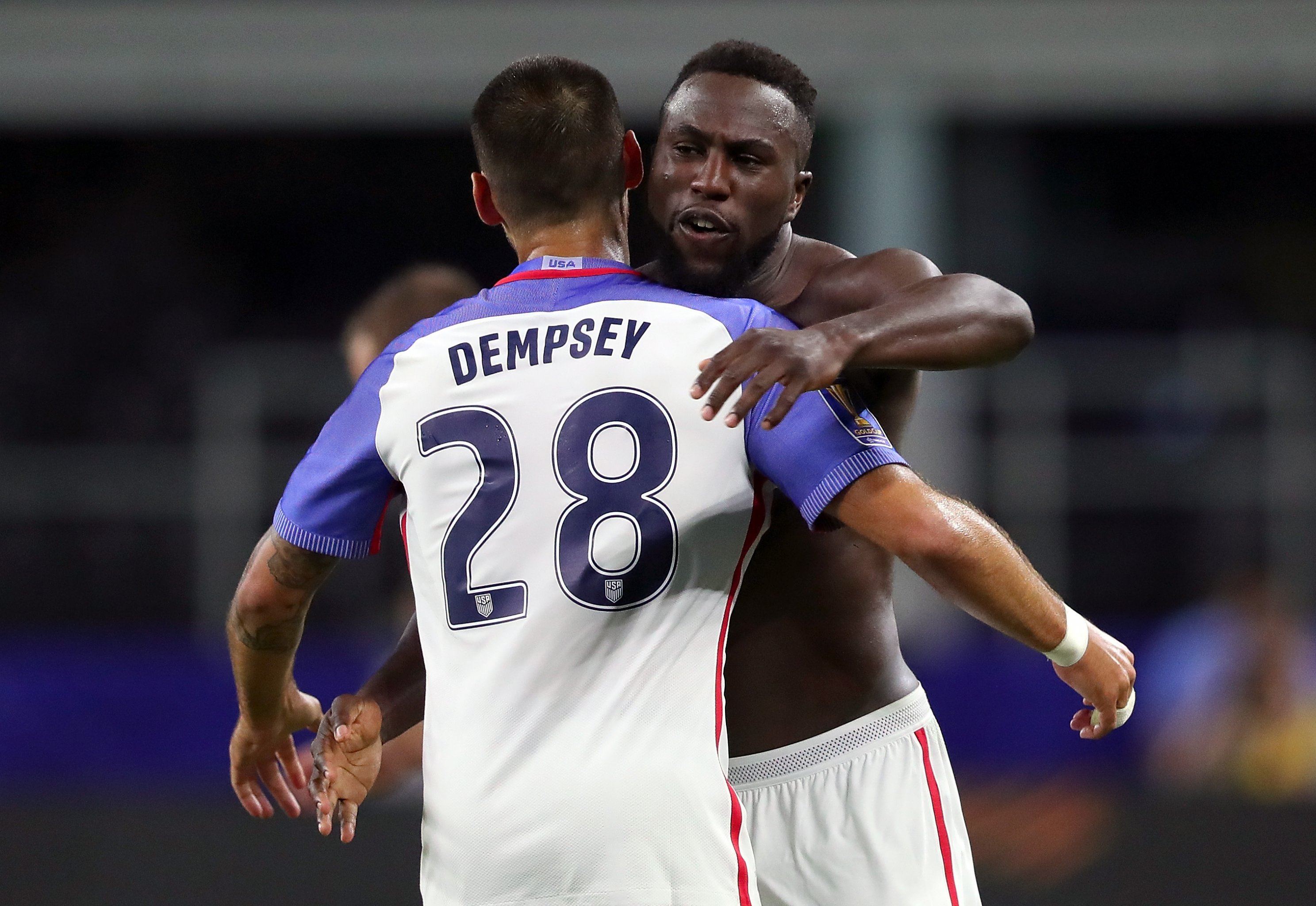 Dempsey's record goal, assist leads U.S. into Gold Cup final