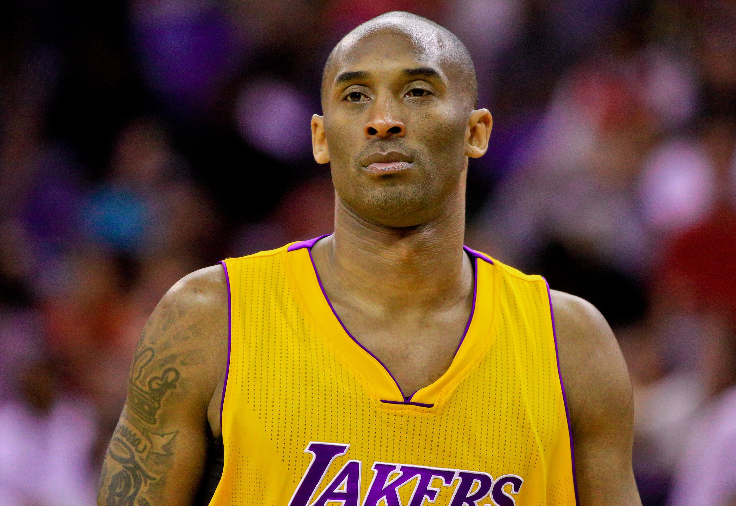 Why does Kobe Bryant chew his jersey all the time? 
