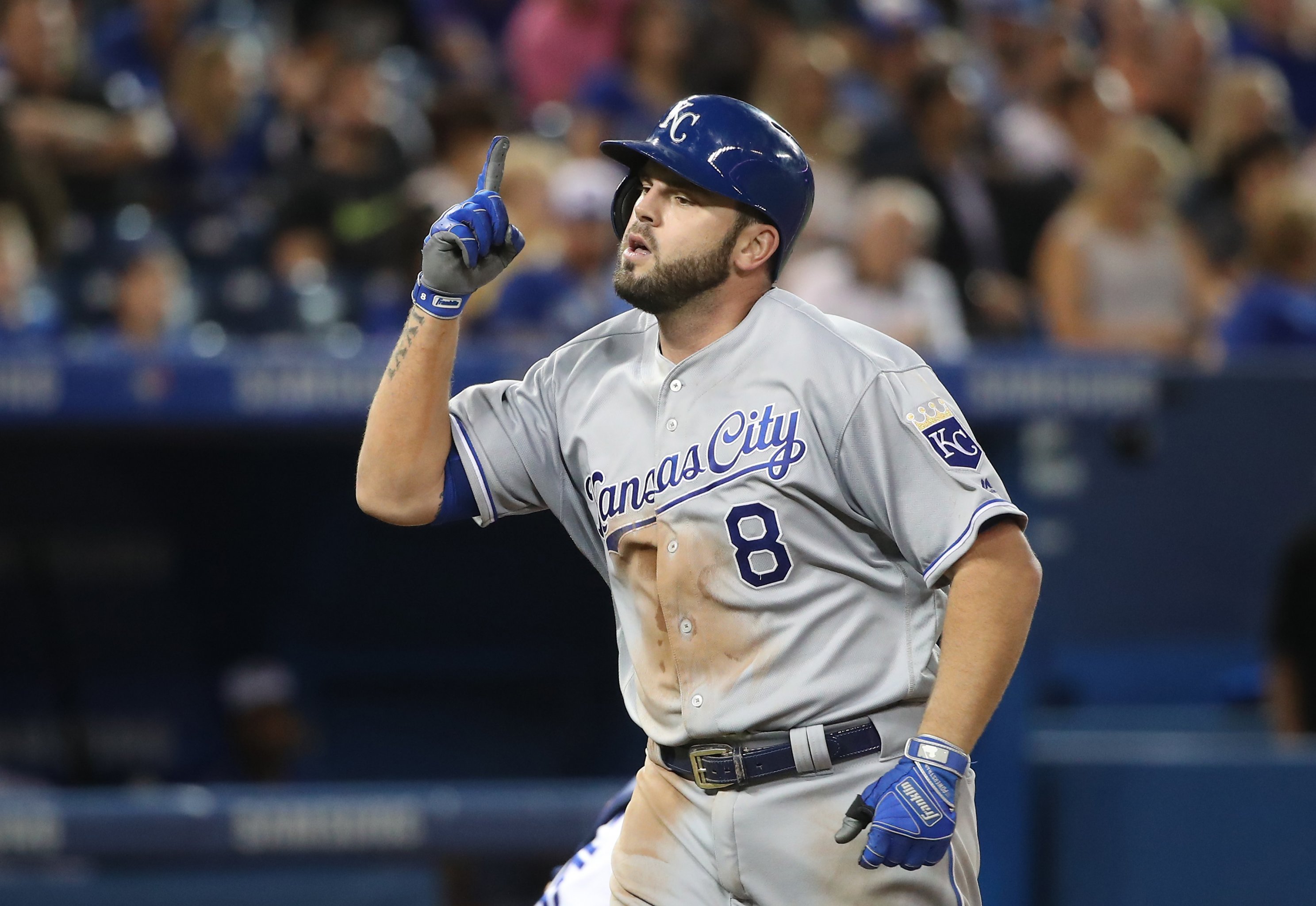 Mike Moustakas earns Comeback Player of the Year award