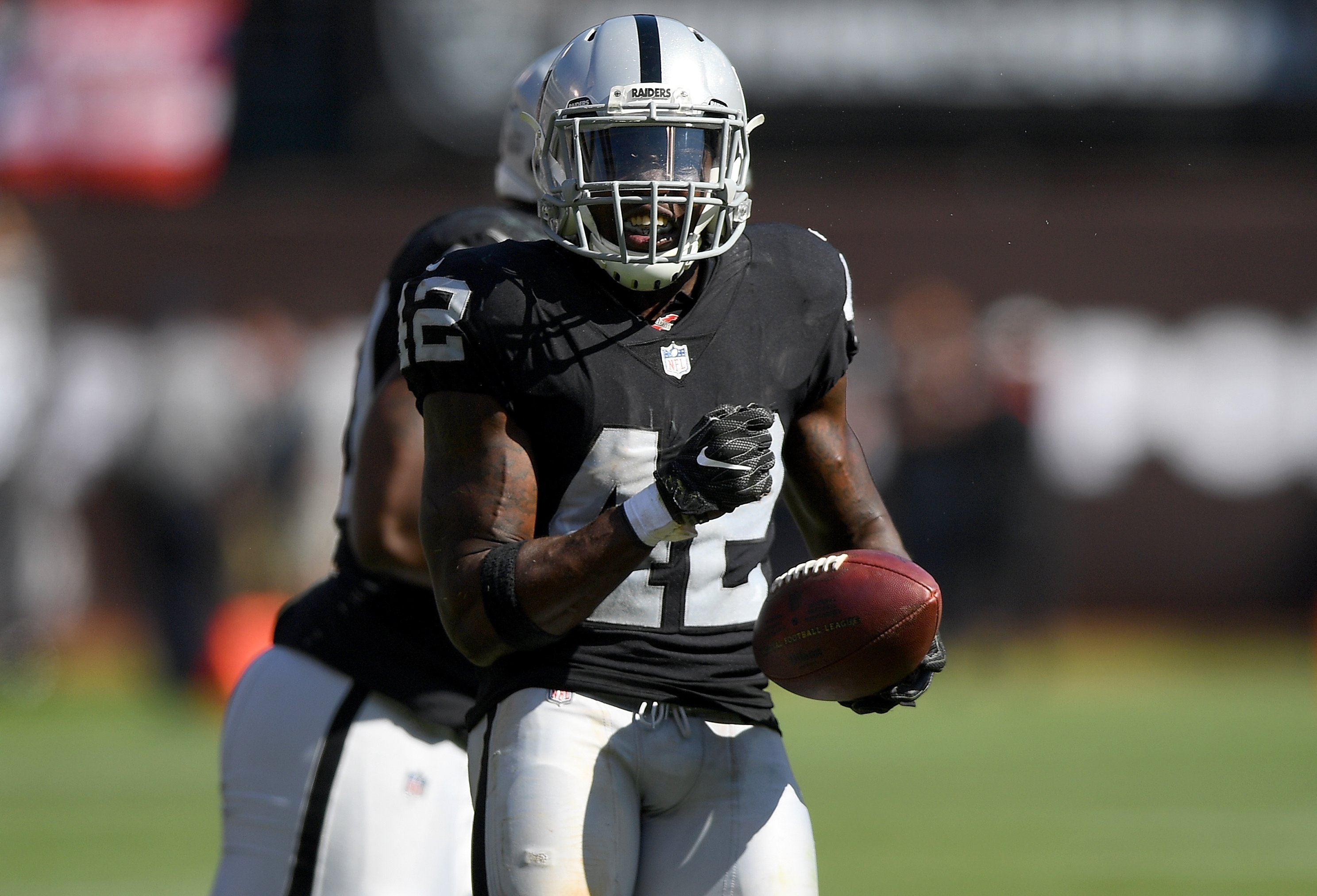 Raiders WR Amari Cooper keeps steady despite slump