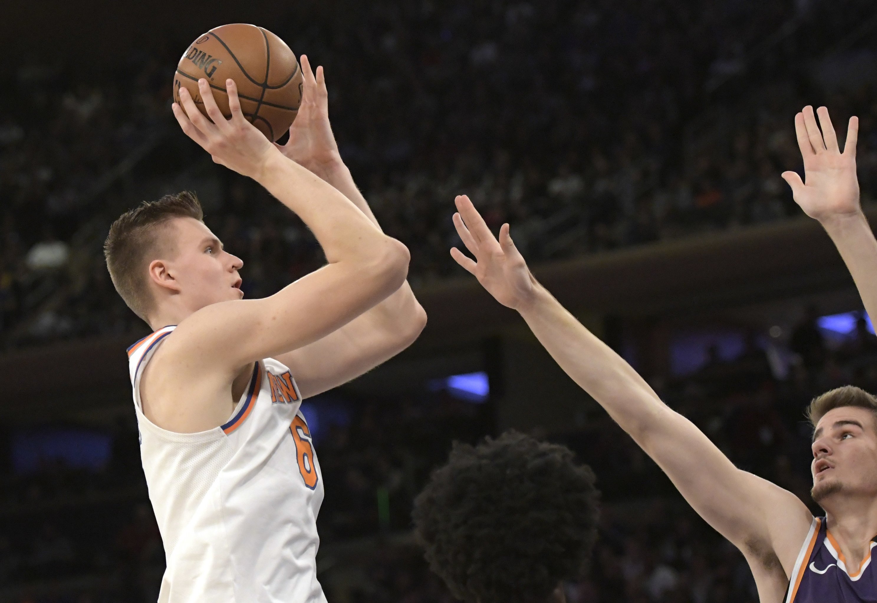 Knicks rookie Kristaps Porzingis becomes fan favorite in summer league -  Newsday