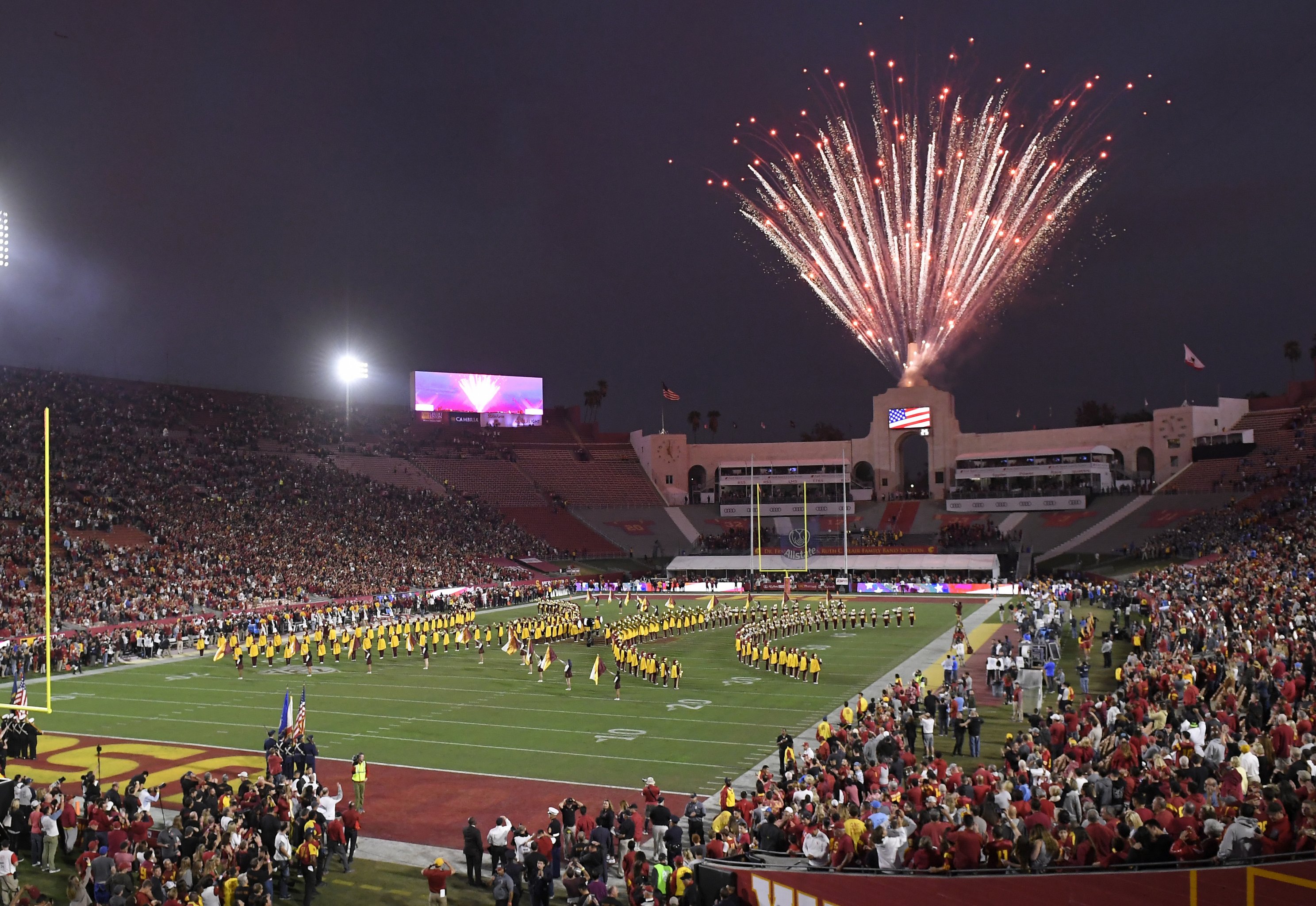 The 10 Largest College Football Stadiums In The Country