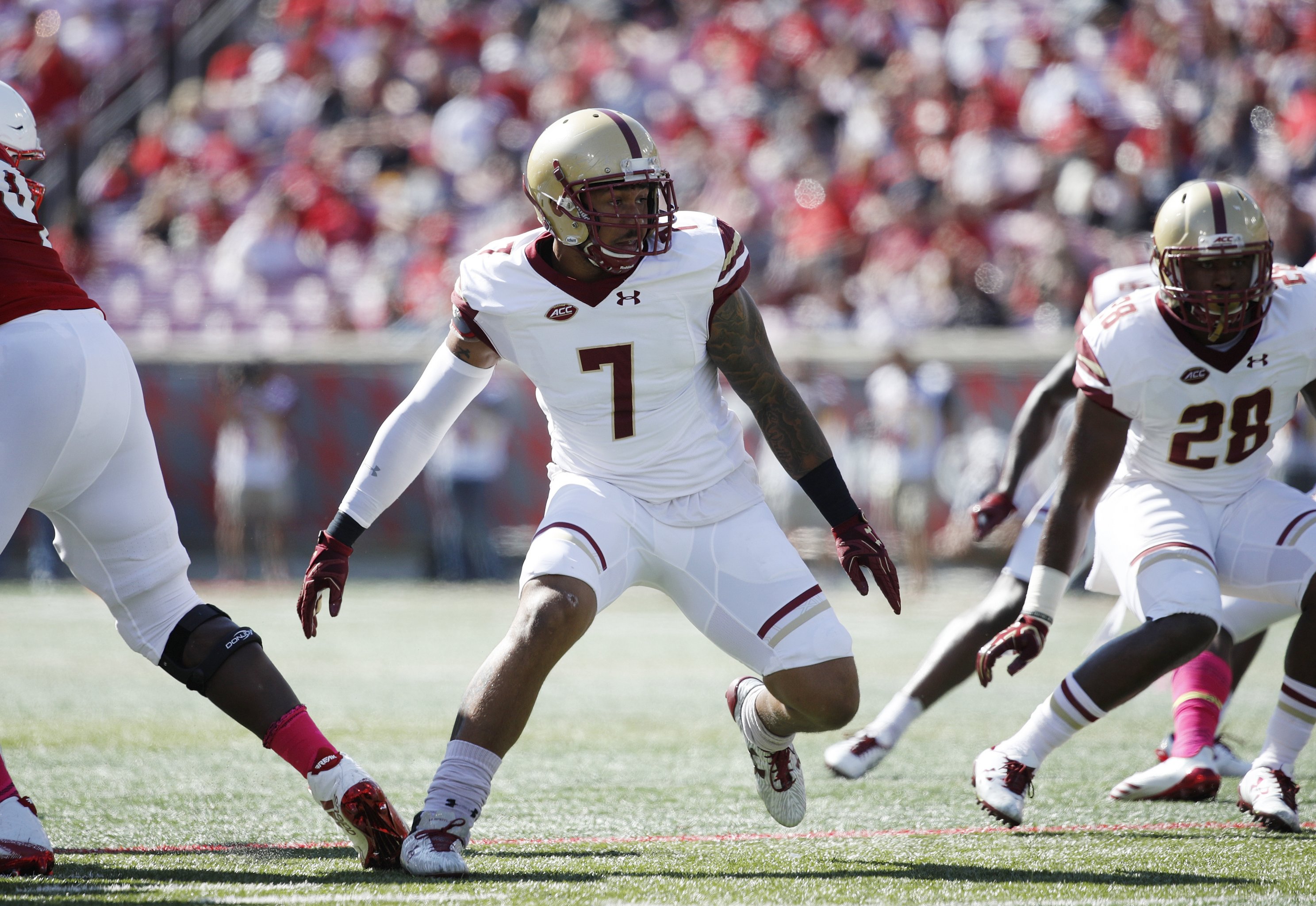 Patrick Mahomes Nudged Josh Allen During Texas Tech-Wyoming Double