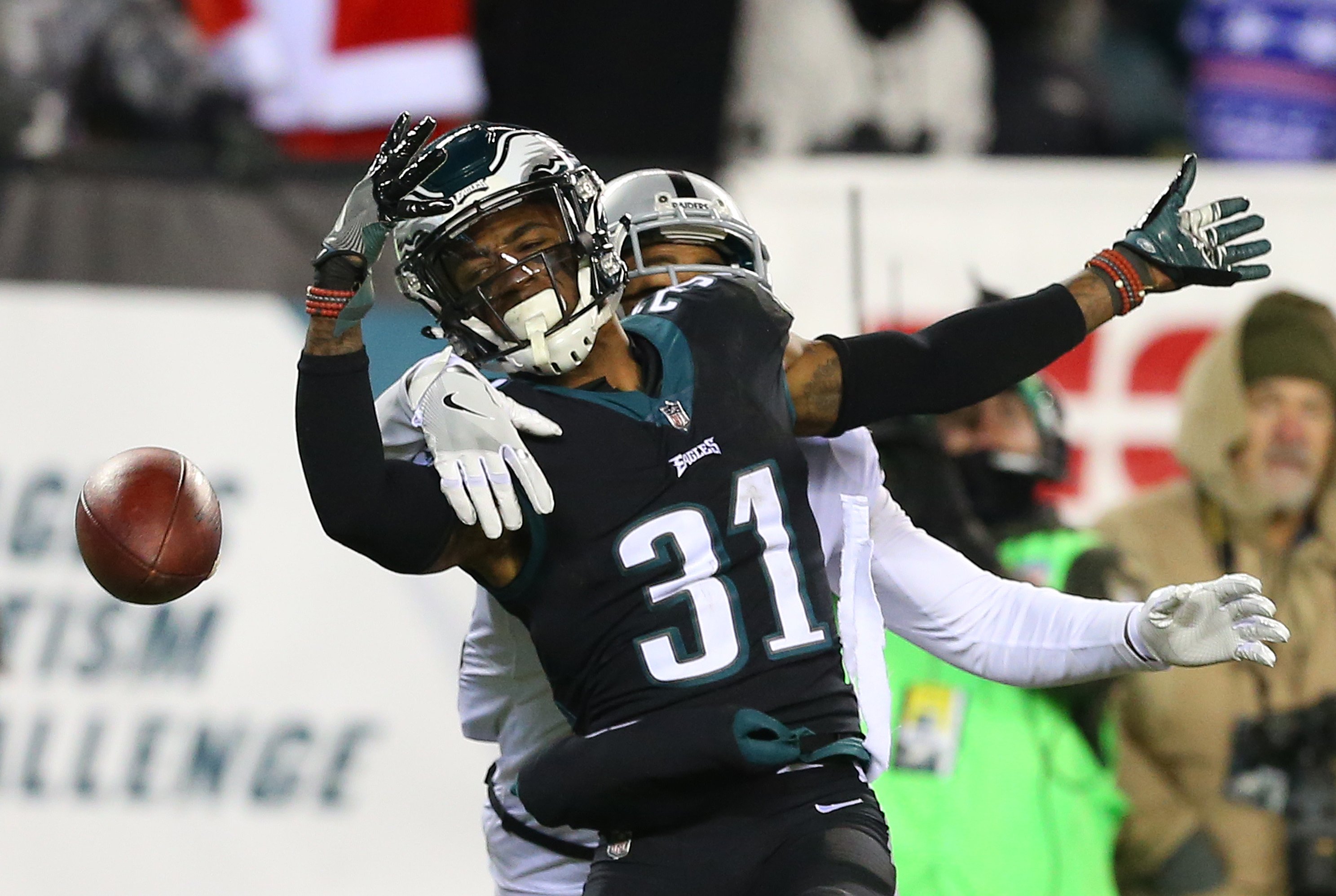 Eagles' Darius Slay finds comfort, ease in new surroundings in Philadelphia  