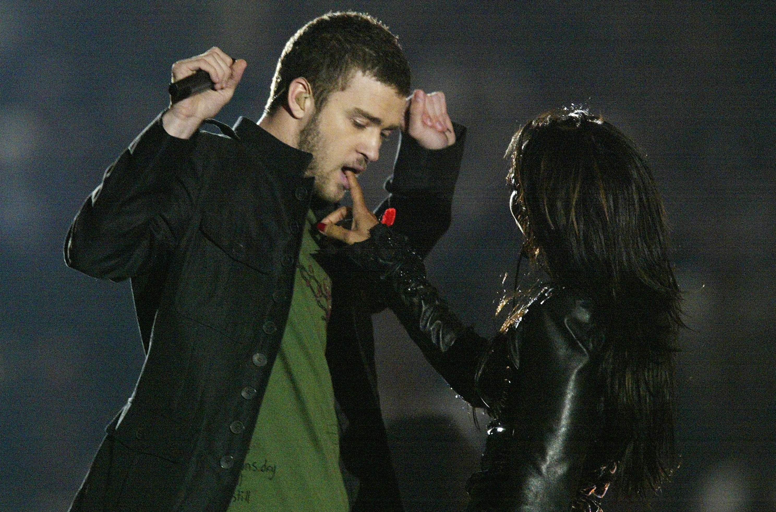 Janet Jackson and Justin Timberlakes Super Bowl incident 