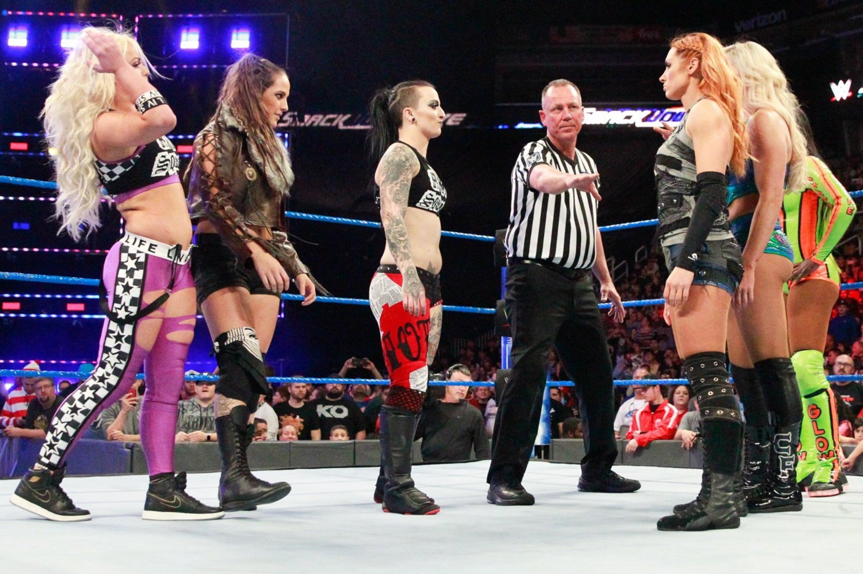 Wwe Smackdown Results Winners Grades Reaction And Highlights From February Bleacher Report Latest News Videos And Highlights