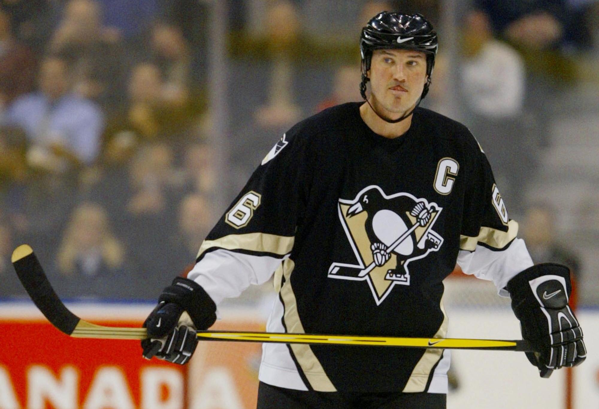 Top 10 Best Hockey Players of All Time 
