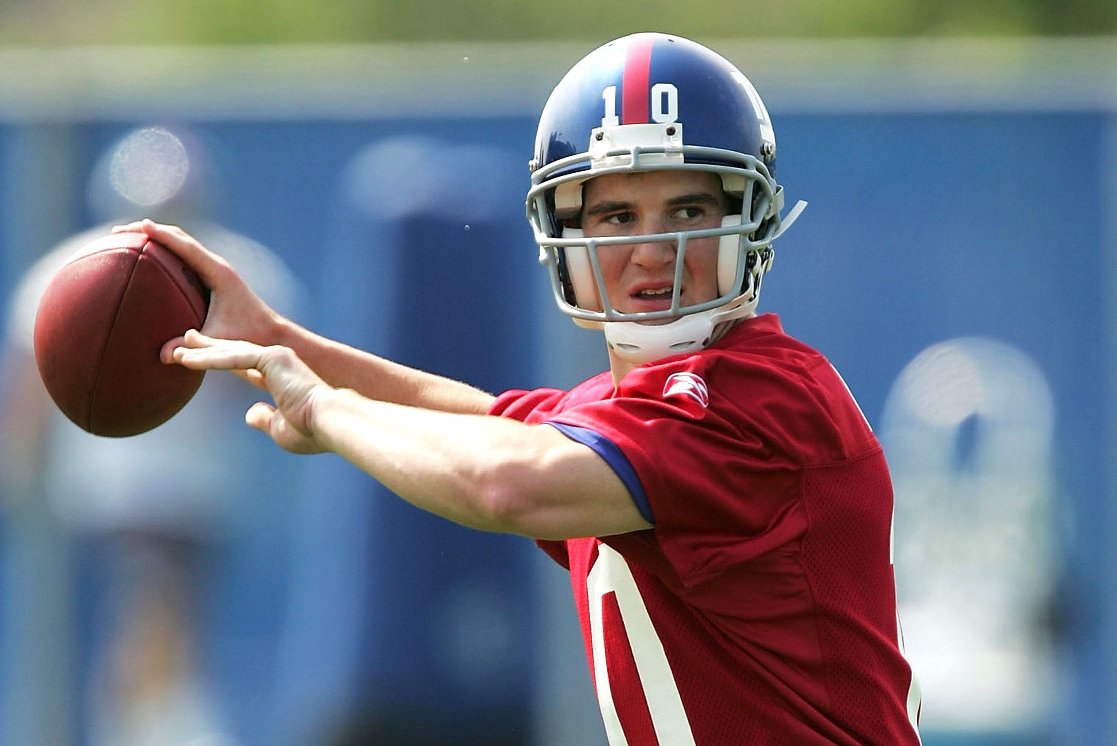 Lawrence Taylor has no doubt Eli Manning belongs in Hall of Fame