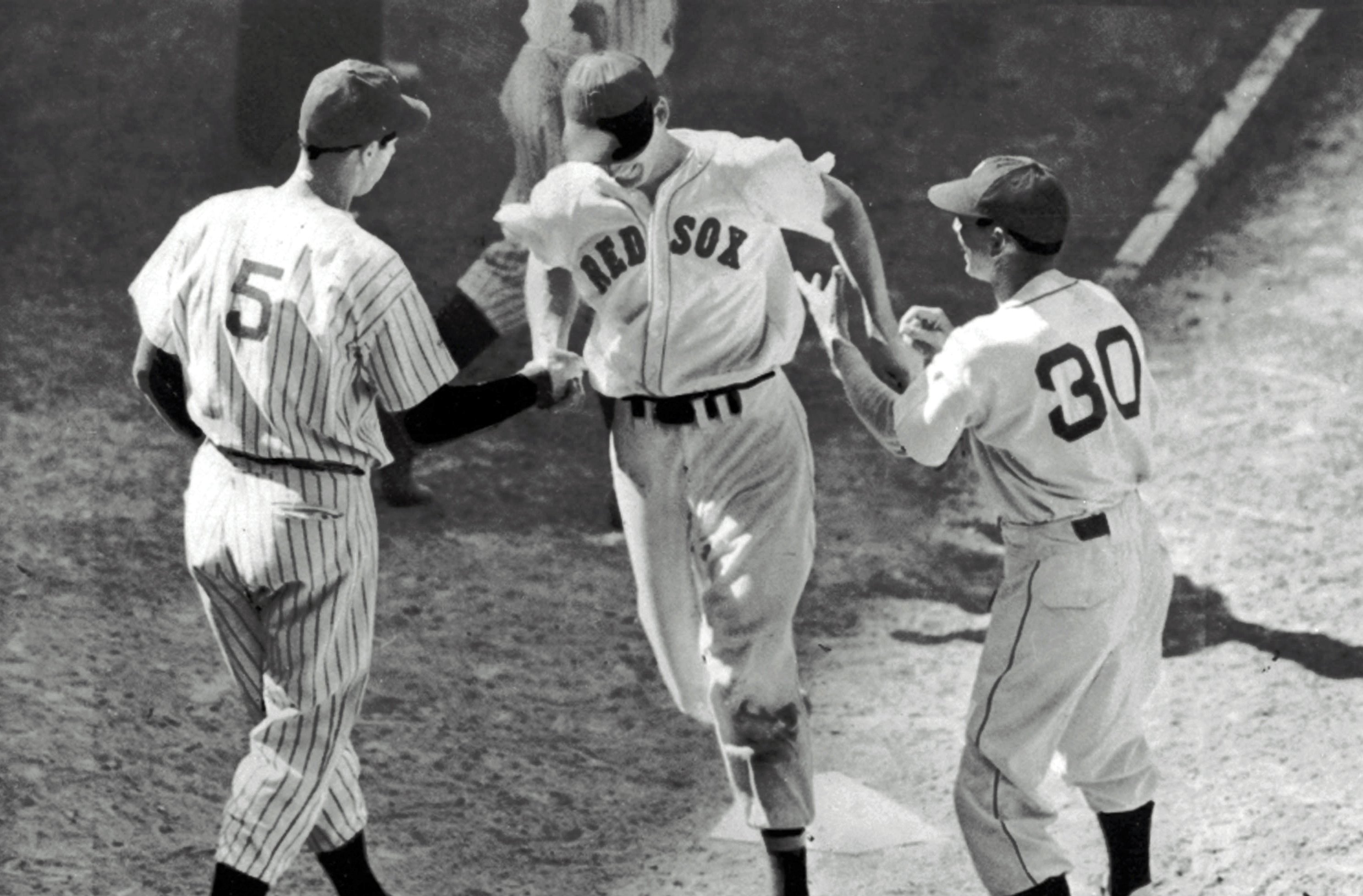 Musial hits 12th-inning home run to propel NL to win in 1955 All