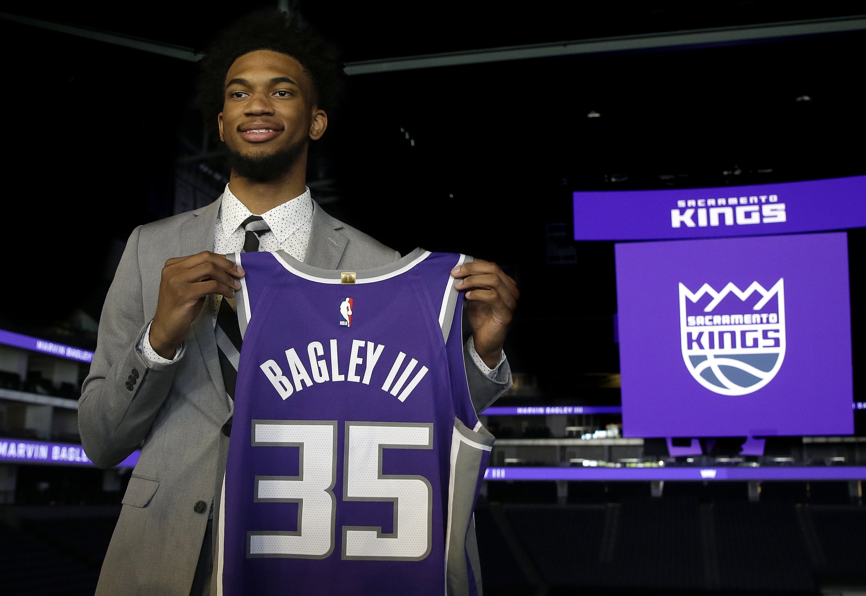 Why have the Sacramento Kings been mired in a rebuilding phase for nearly  15 years, with no end in sight? After nearly 15 years of rebuilding,  shouldn't the Kings be fully 'built'? 