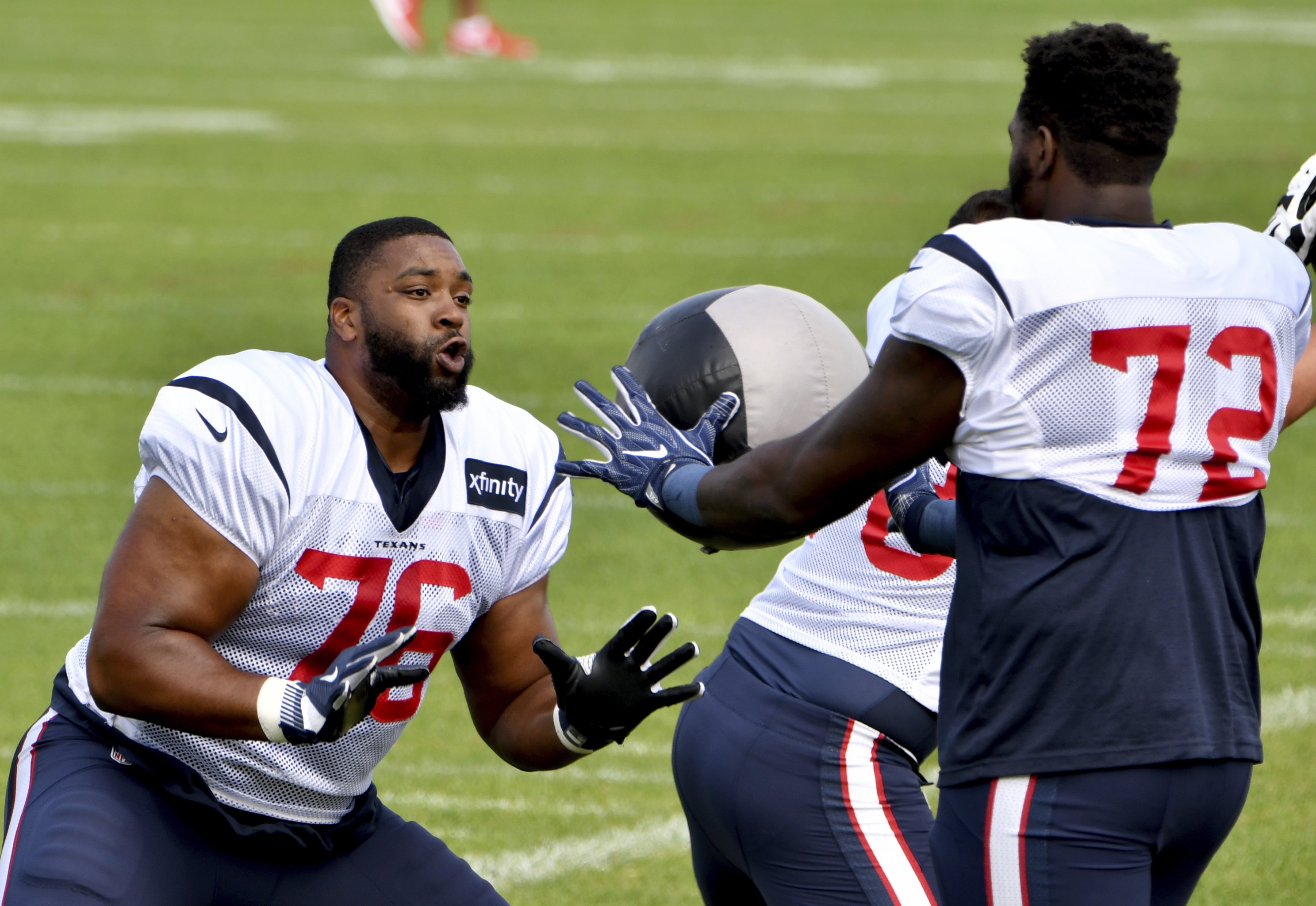 Falcons DT Grady Jarrett hopes to win ring that eluded his dad