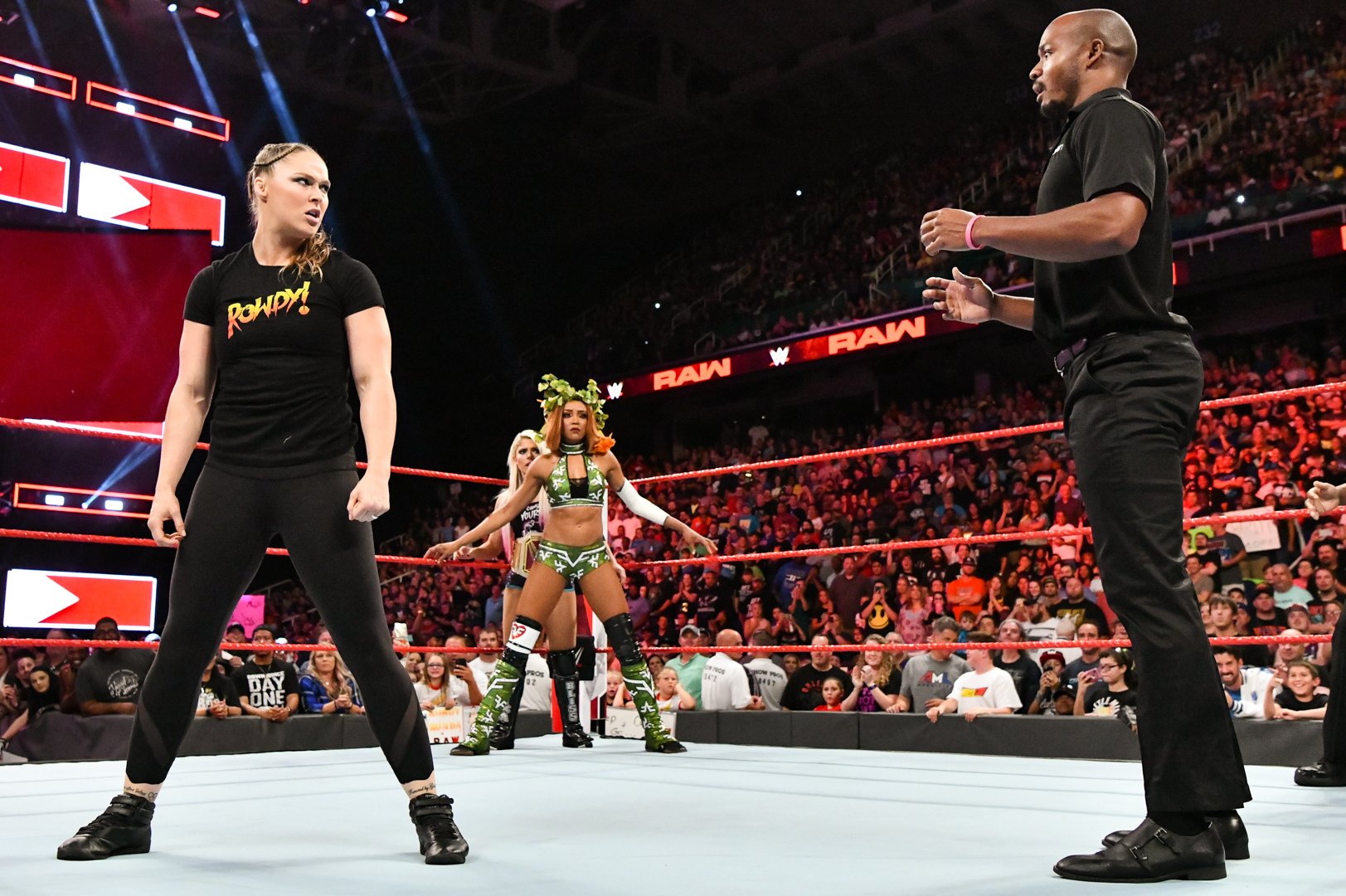 Wwe Raw Results Winners Grades Reaction And Highlights From August 13 Bleacher Report Latest News Videos And Highlights