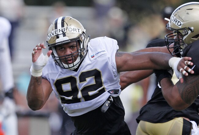 New Orleans Saints defensive end Marcus Davenport