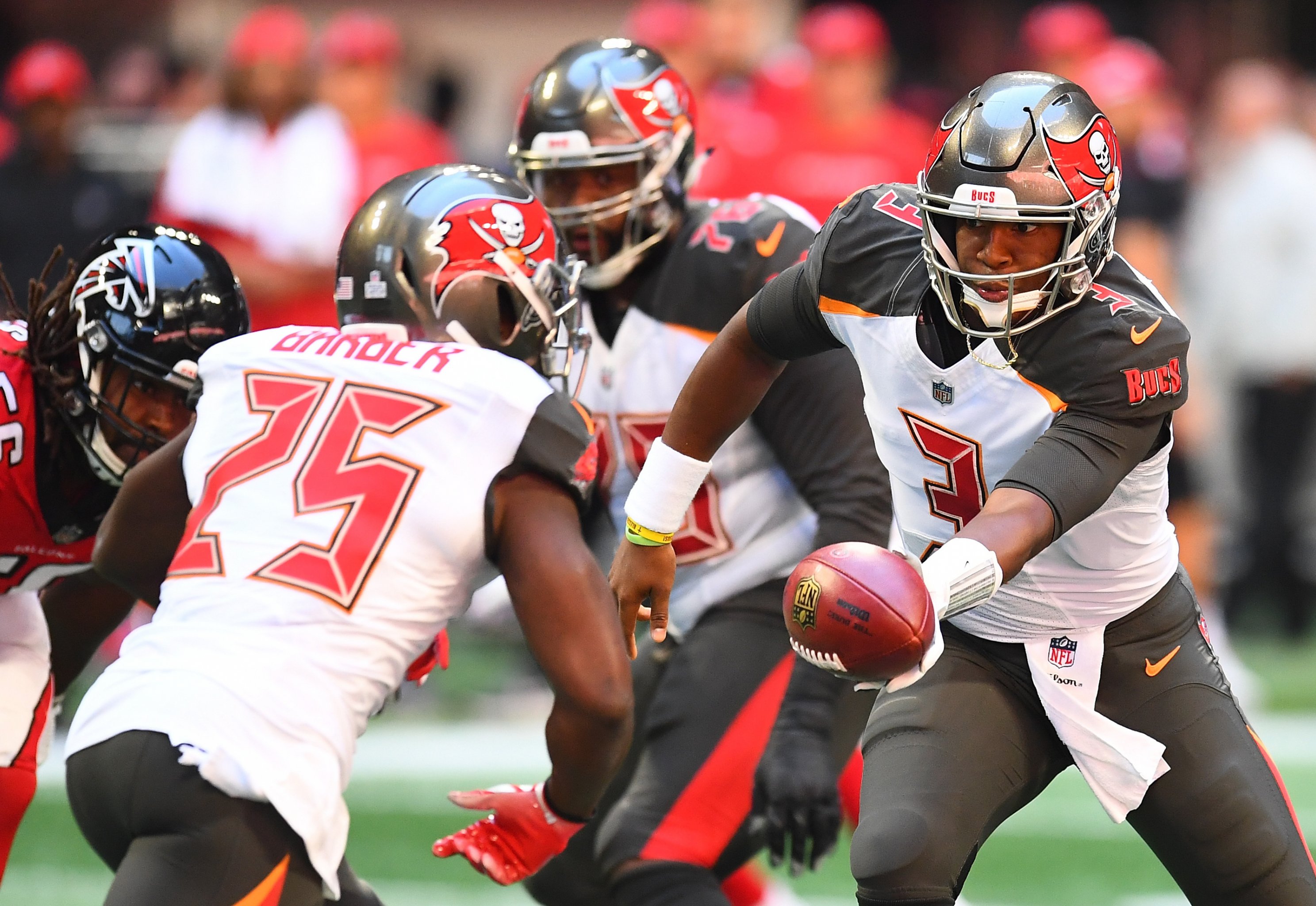 NFL Week 7 Power Rankings: Bucs, Packers plummet, bye weeks galore