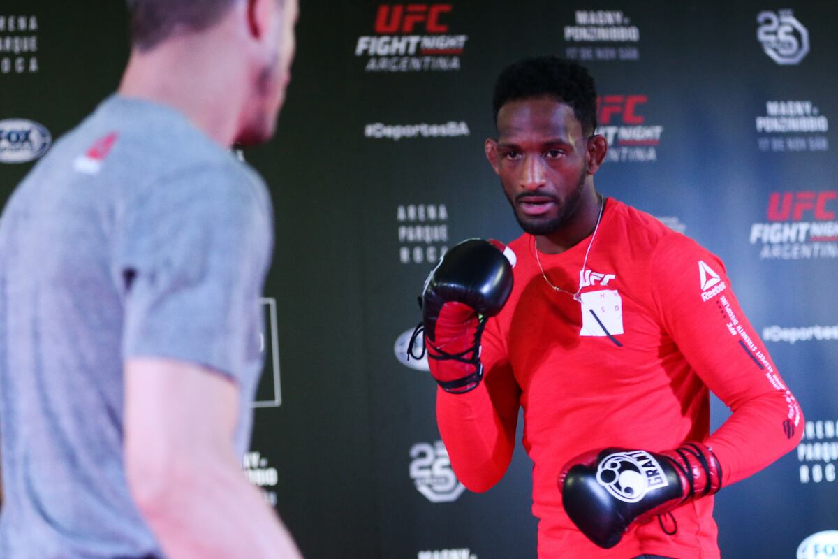 ufc-fight-night-140-bleacher-report-main-card-staff-picks-news