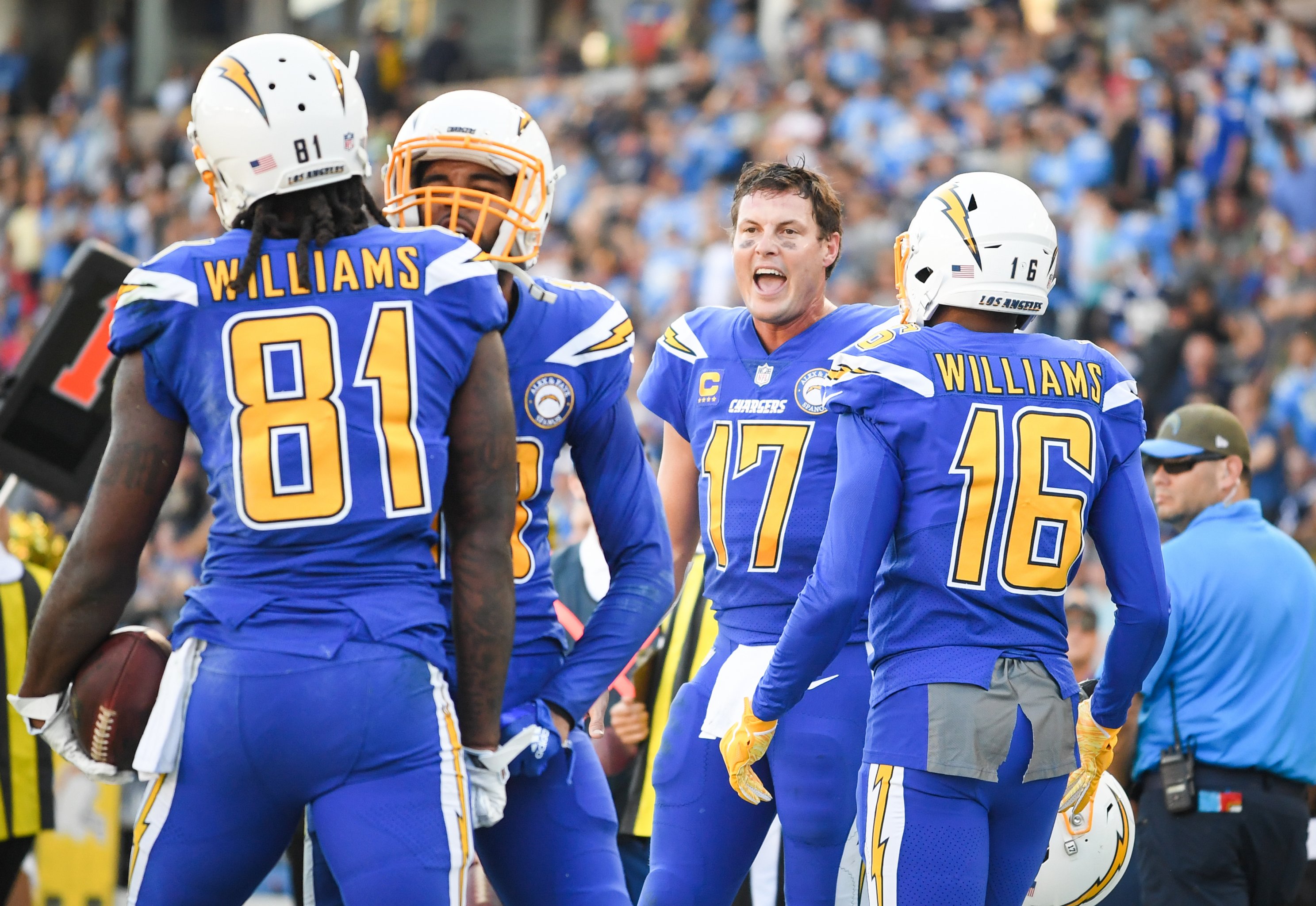 Chargers vs. Rams Recap: Rookies take charge in 34-17 victory - Bolts From  The Blue