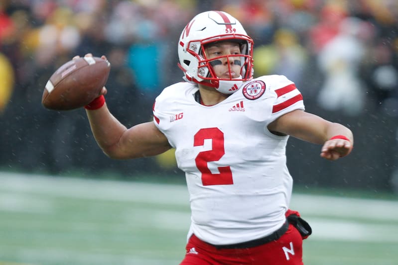 Ranking The Top Candidates For The 2019 Heisman Trophy Bleacher