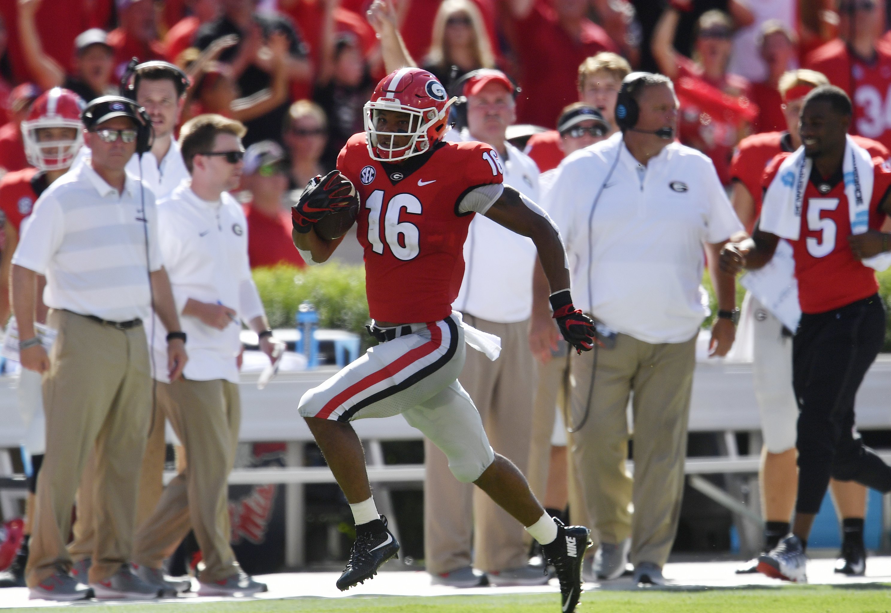 10 Fastest Players In College Football In 2019 Bleacher Report