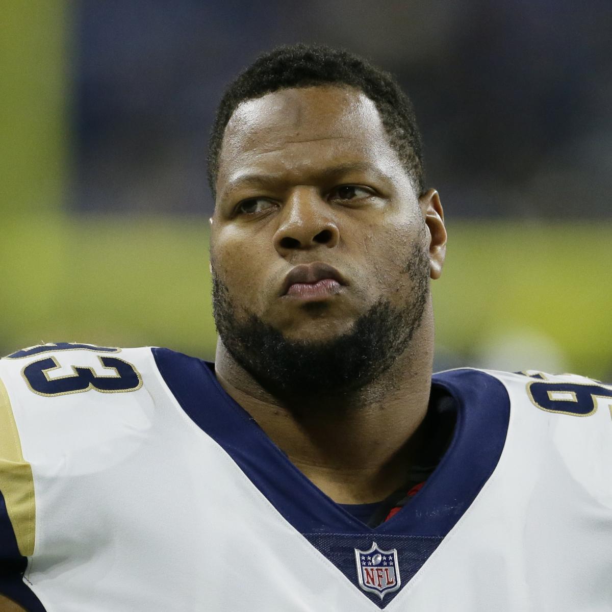 Predicting Landing Spots for the Top NFL Free Agents on Market Entering