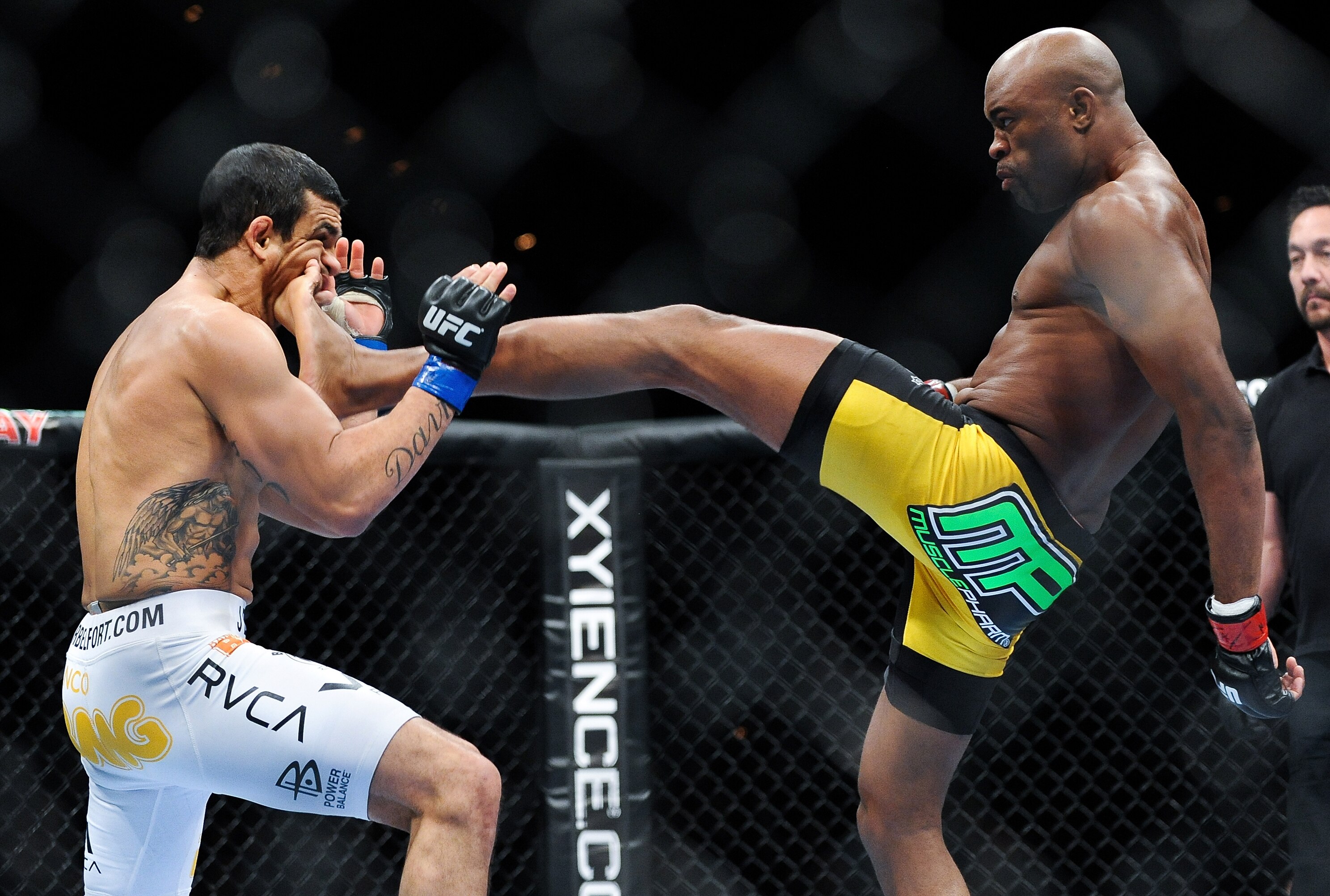 The Greatest Highlights Of Anderson Silva S Legendary Ufc Career Bleacher Report Latest News Videos And Highlights