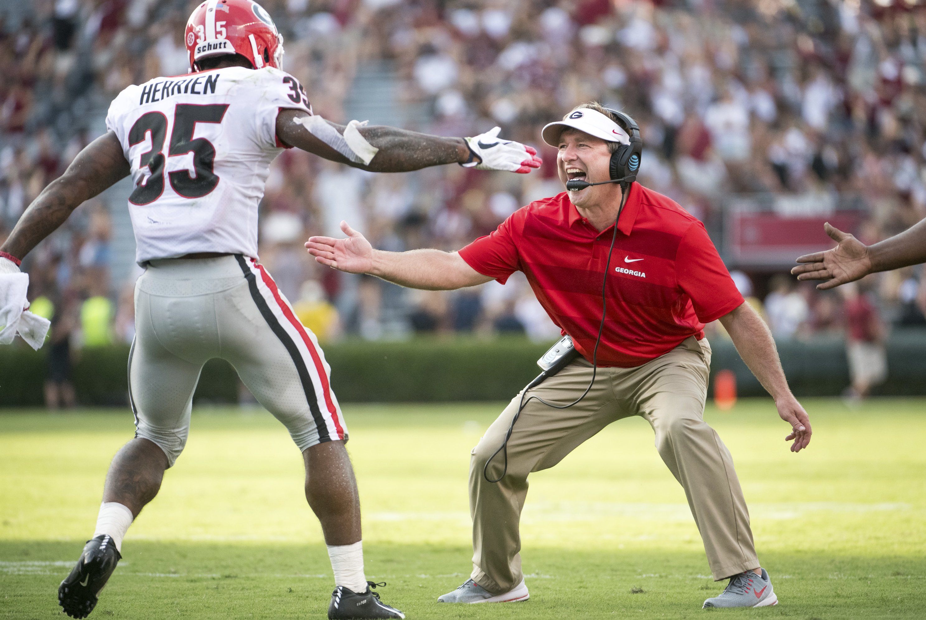 1 Dream Scenario For Every Top 10 Cfb Recruiting Class Bleacher
