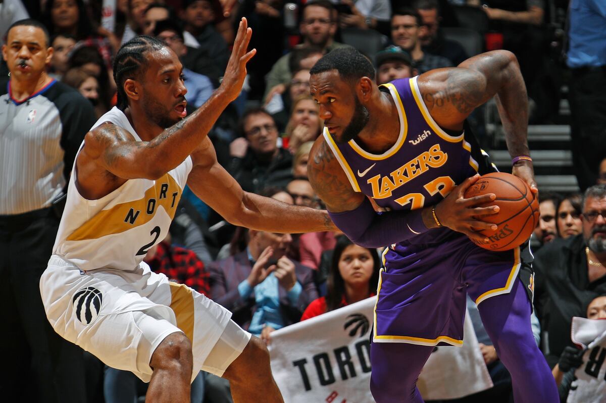 1 Free-Agent Signing Every Contender Can Make with a Title in Mind