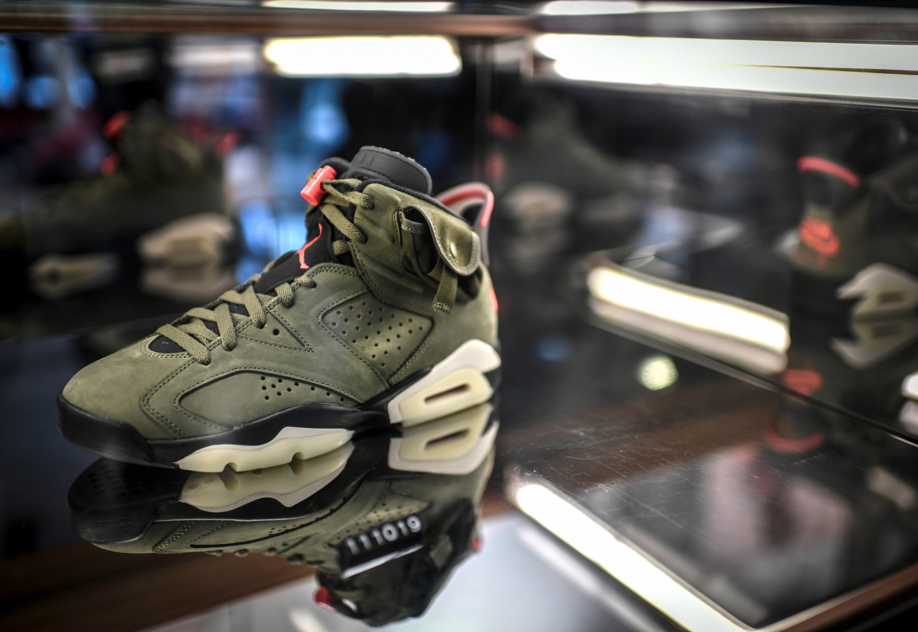 pine tree furrow handy The Most Expensive Travis Scott x Nike and Jordan Sneakers | News, Scores,  Highlights, Stats, and Rumors | Bleacher Report