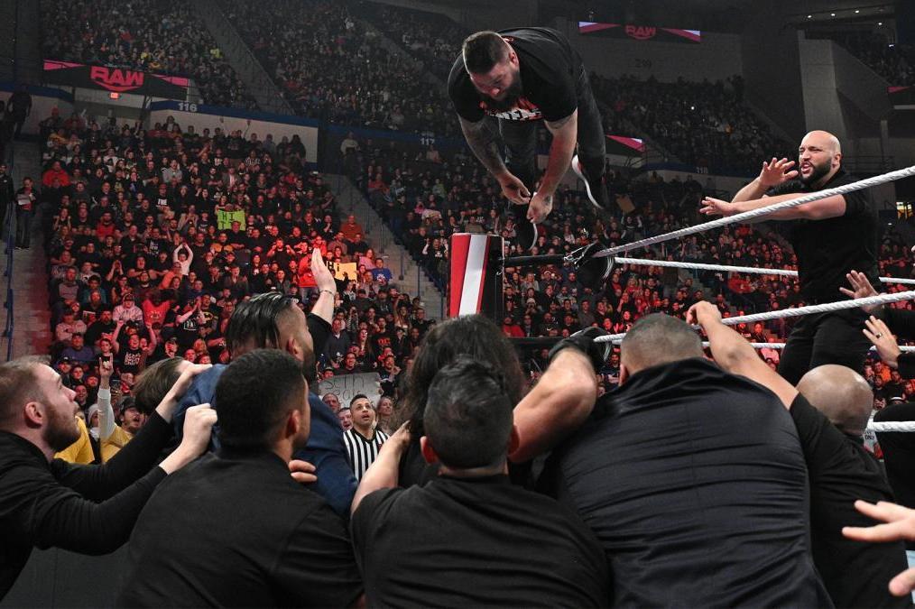 Wwe Raw Results Winners Grades Reaction And Highlights For December 30 Bleacher Report Latest News Videos And Highlights