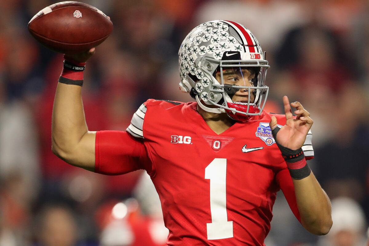 the-best-returning-qb-in-every-college-football-conference-for-2020