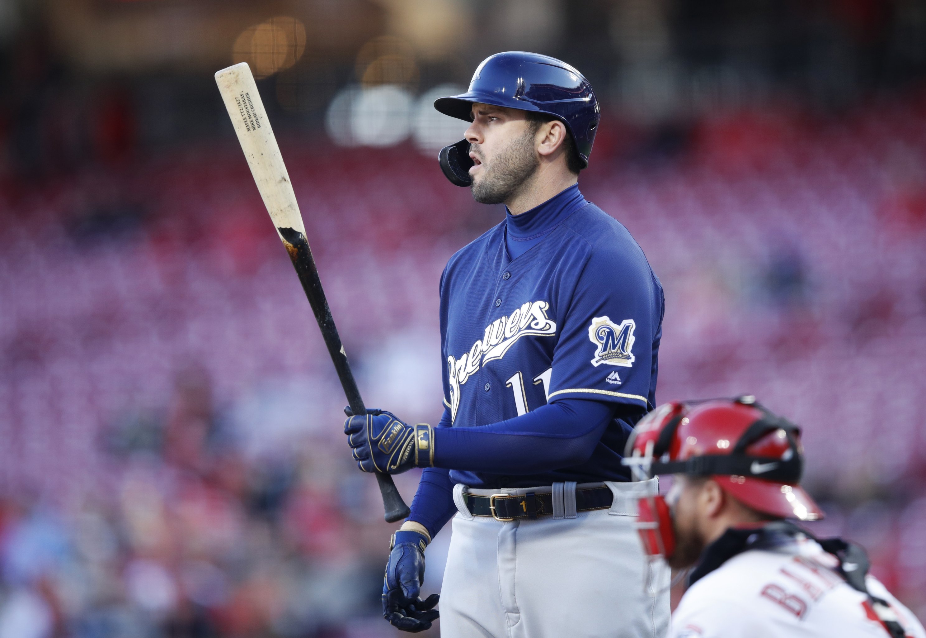 Nine Brewers become free agents, including Moustakas and Grandal