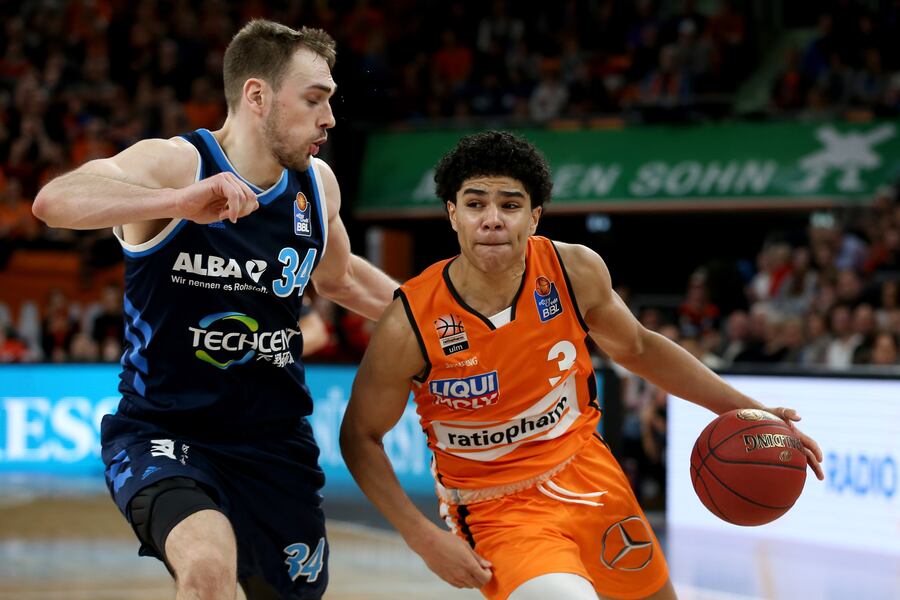 2020 Nba Mock Draft No 1 Spot Up For Grabs 1 Month Before Ncaa