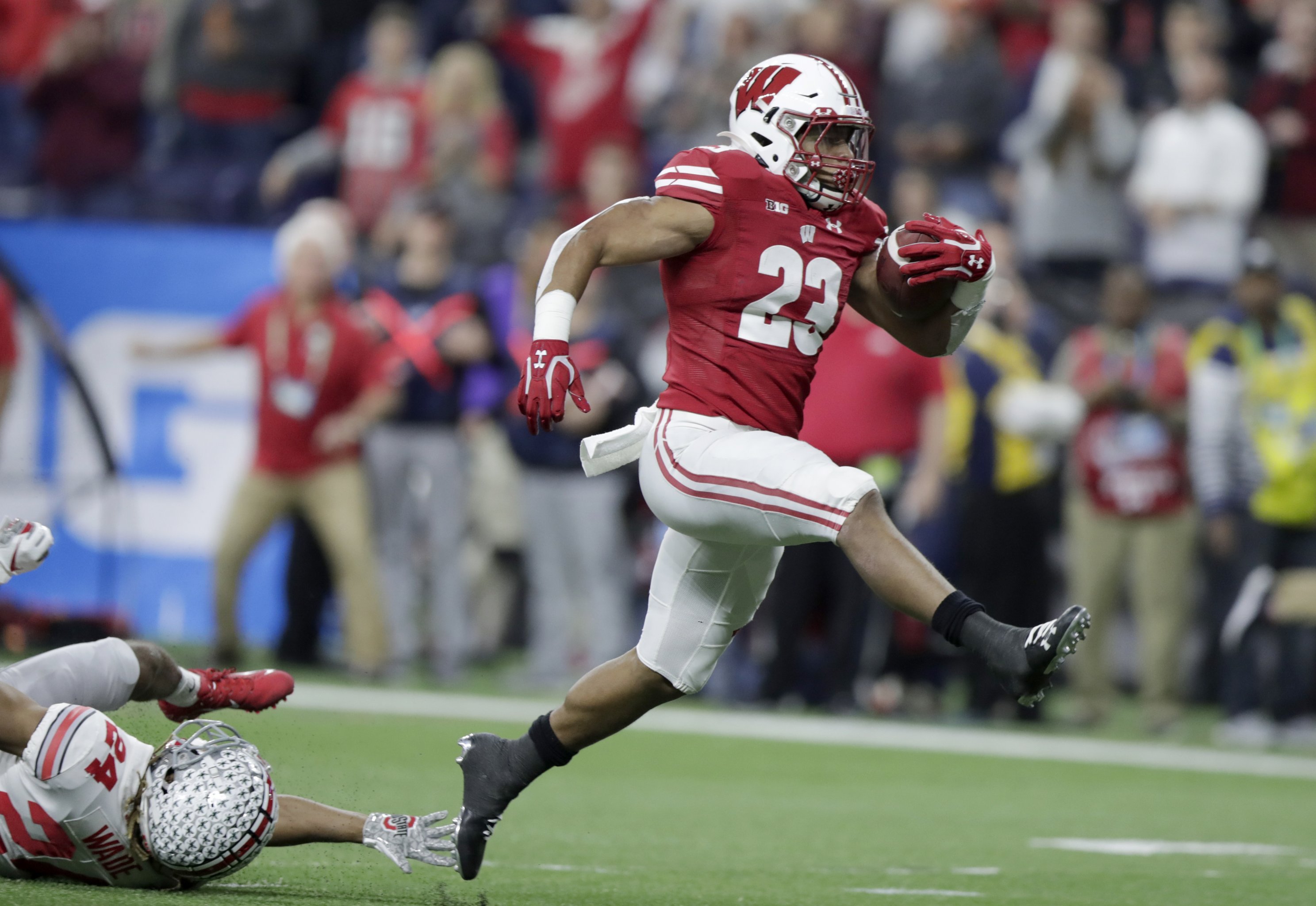 Myles Garrett and Obi Melifonwu impress at NFL Combine, NFL News