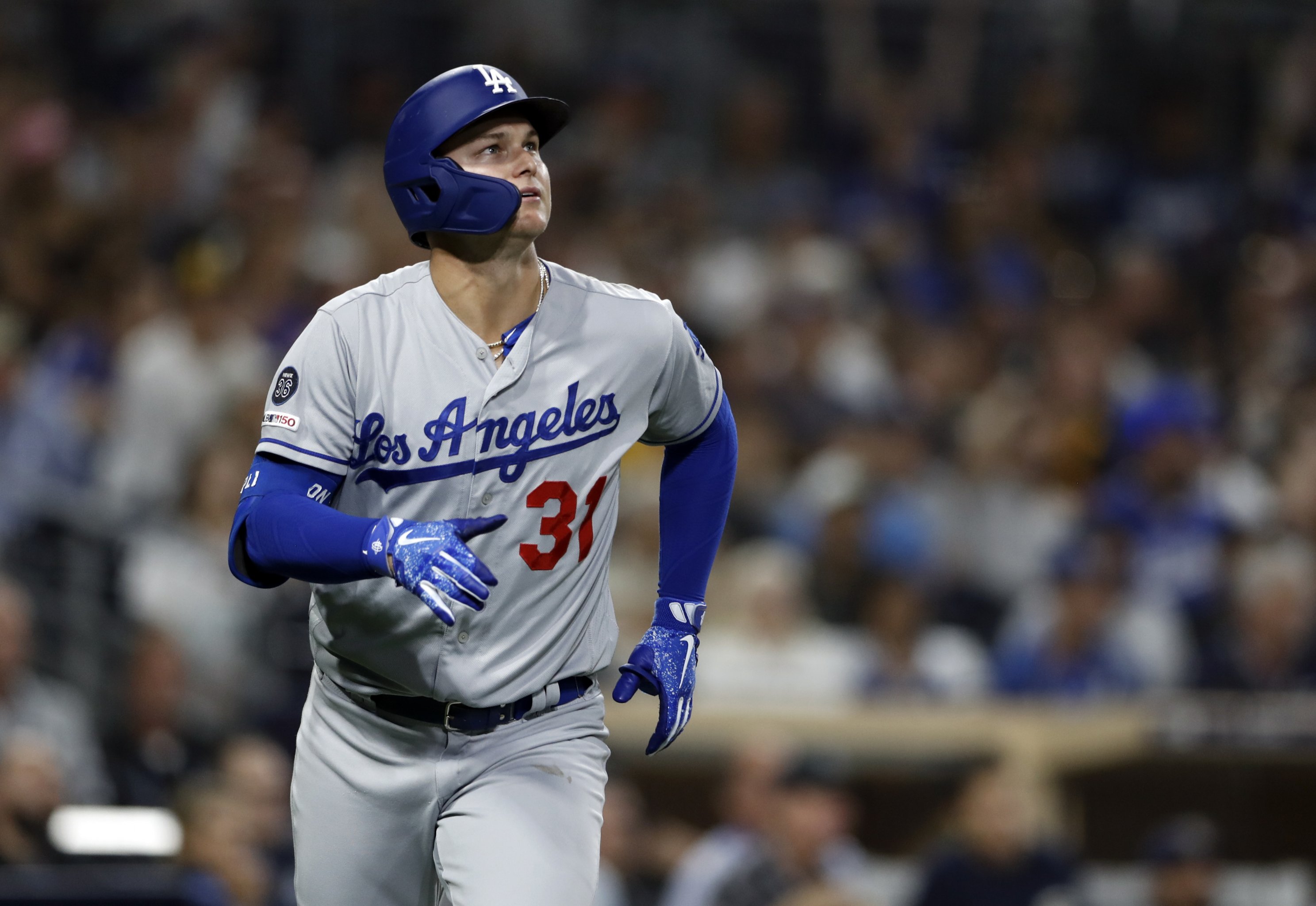 Cody Bellinger follows in dad's footsteps