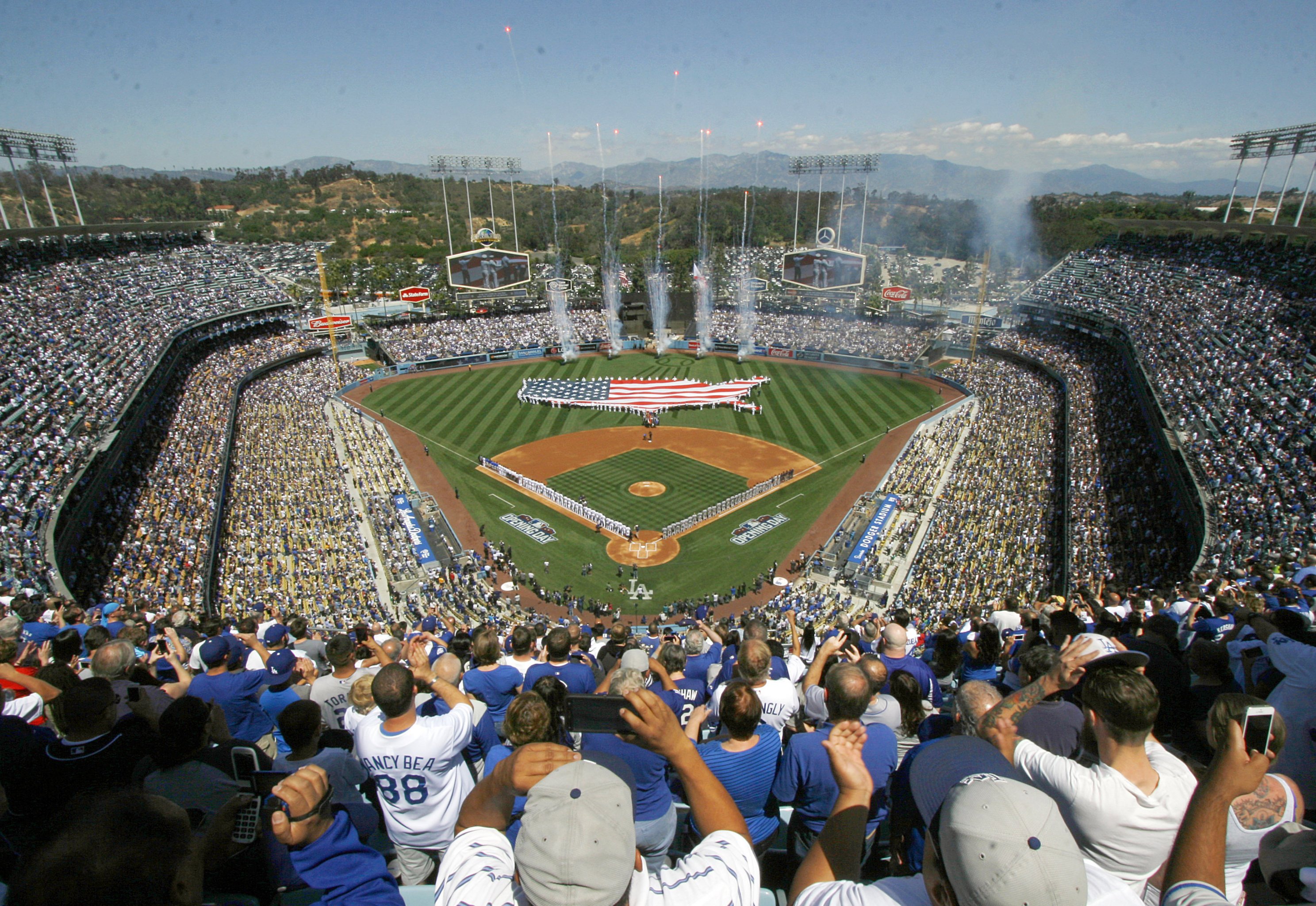 Places To Eat and Drink Near Dodger Stadium in Los Angeles - Thrillist