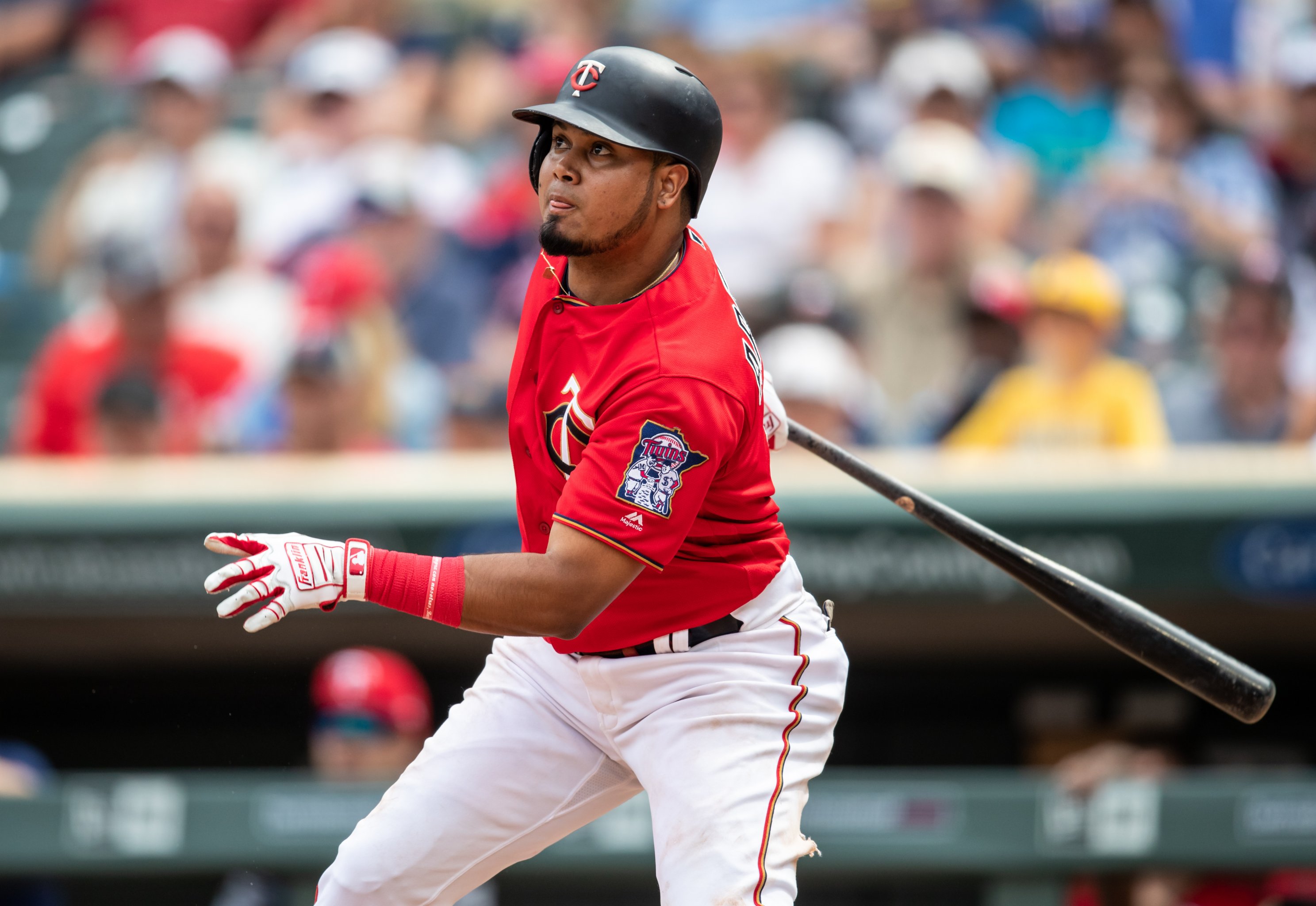 Two bad bounces rob White Sox slugger Dunn of home run