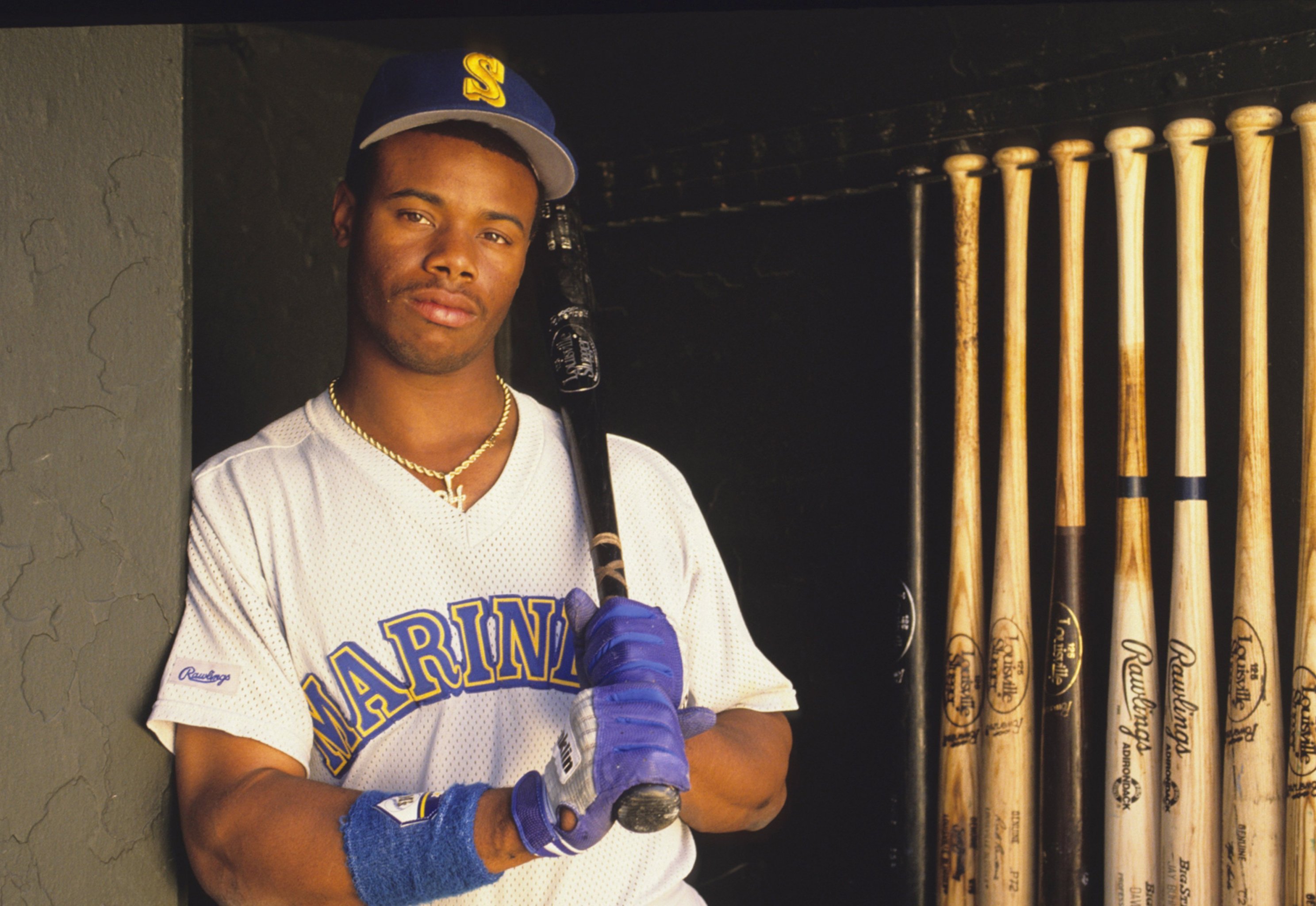 Ranking Ken Griffey Jr., Barry Bonds and MLB's Top 25 Outfielders of the  1990s, News, Scores, Highlights, Stats, and Rumors