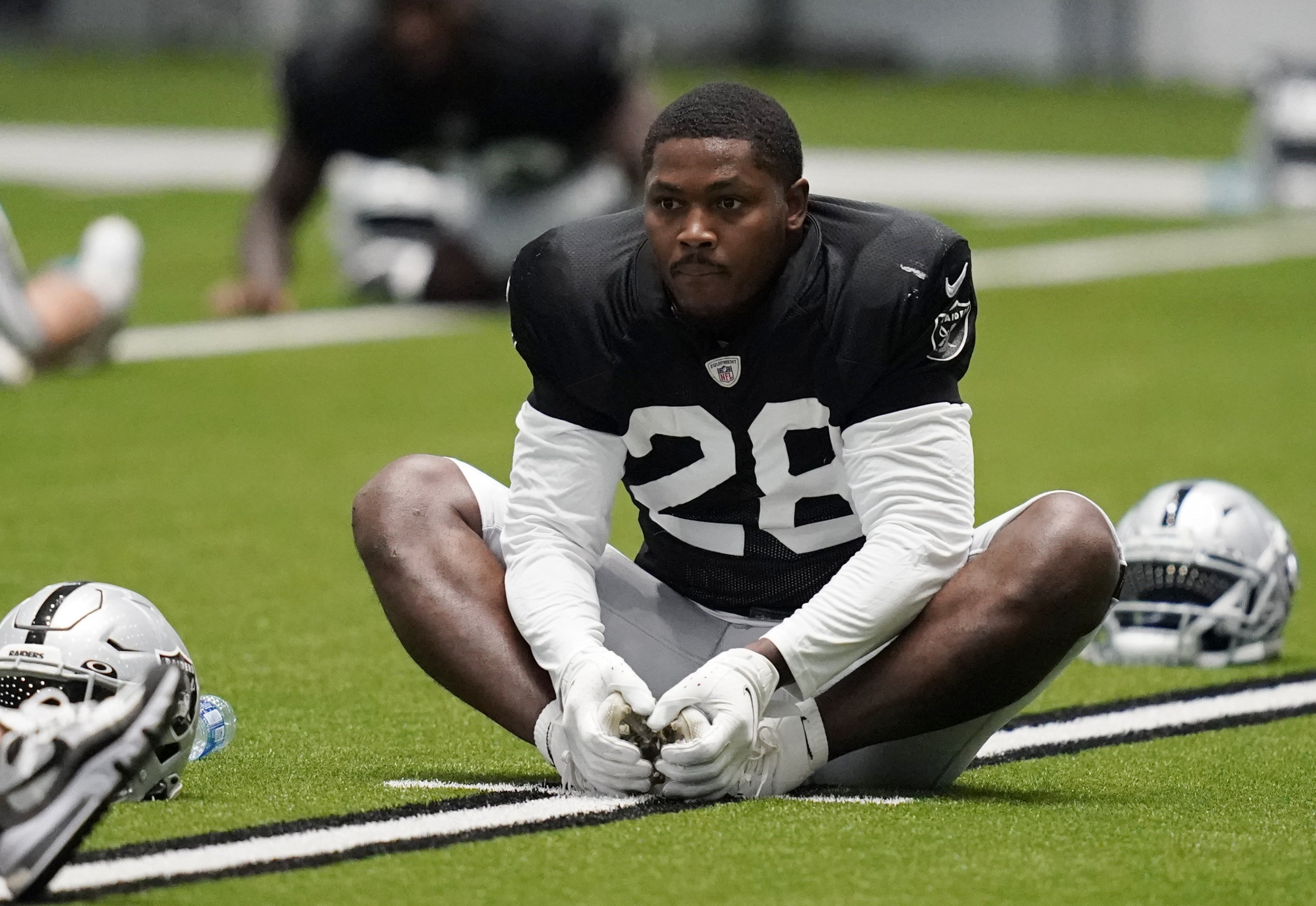 Jamie Collins To Las Vegas? Raiders Rumors On Darren Waller Extension &  J.C. Jackson Injury News 