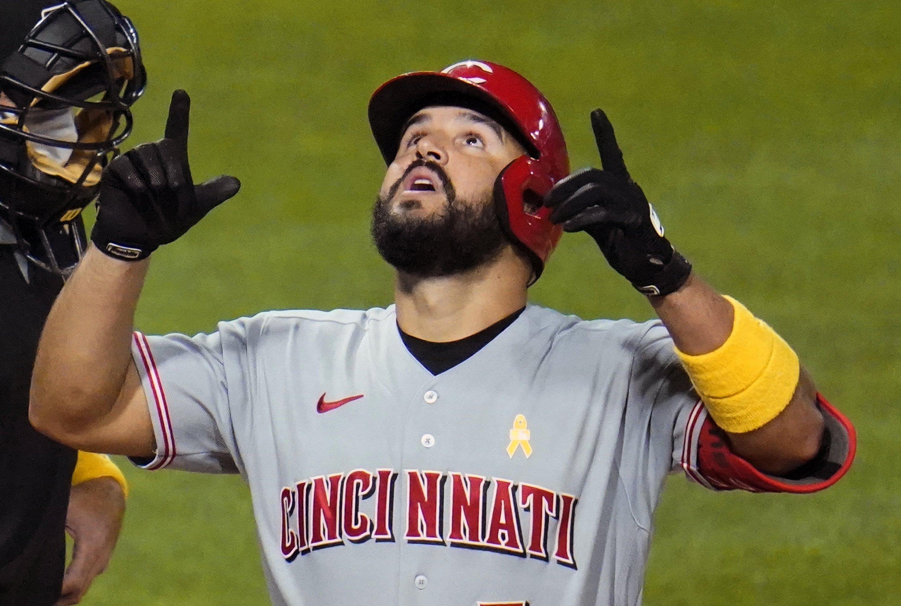 Baseball fans respond as Marcell Ozuna defends his long backswing that has  hit several MLB catchers: He sounds worse and worse with every word