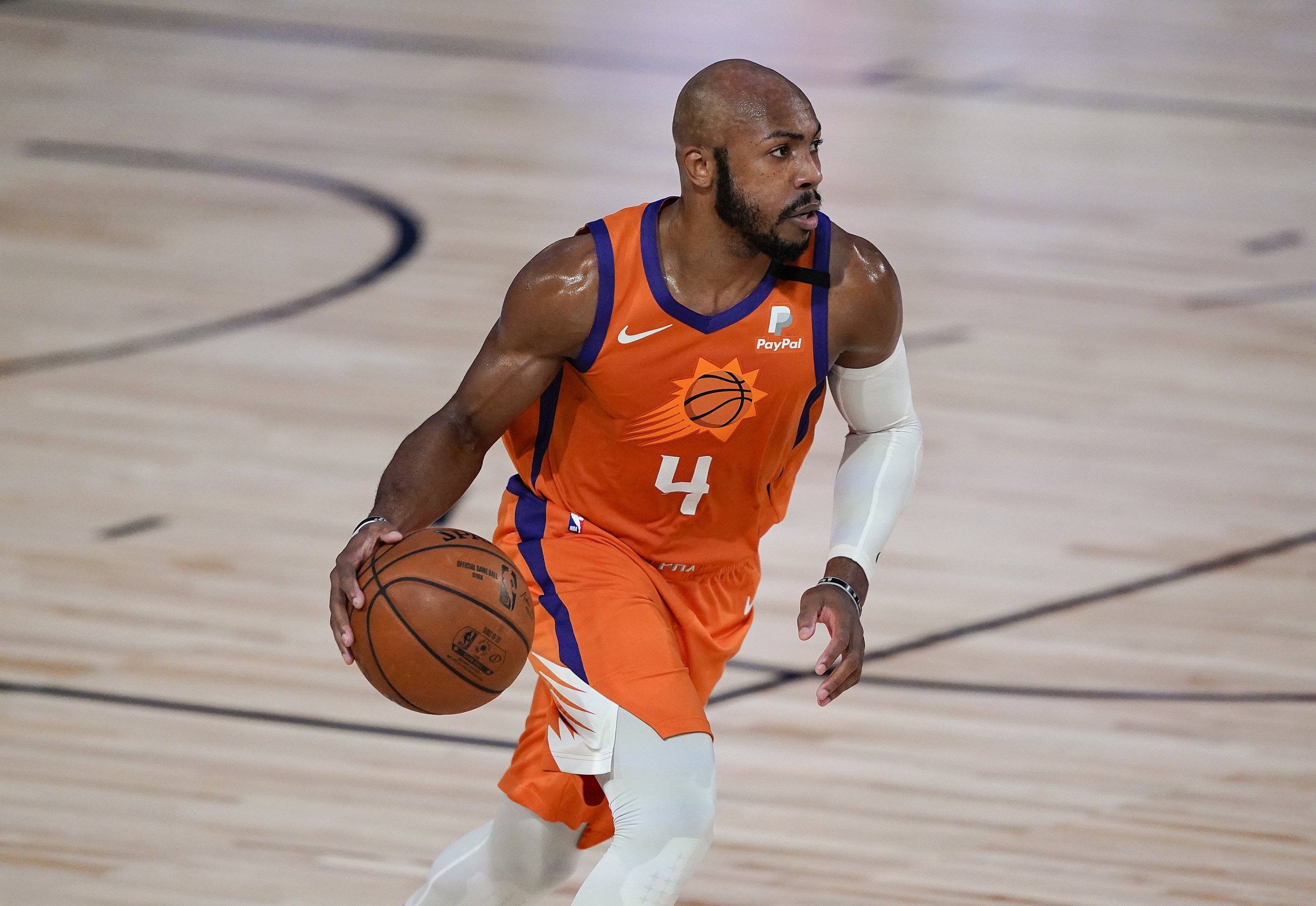 Phoenix Suns' lefty specialists tough on foes