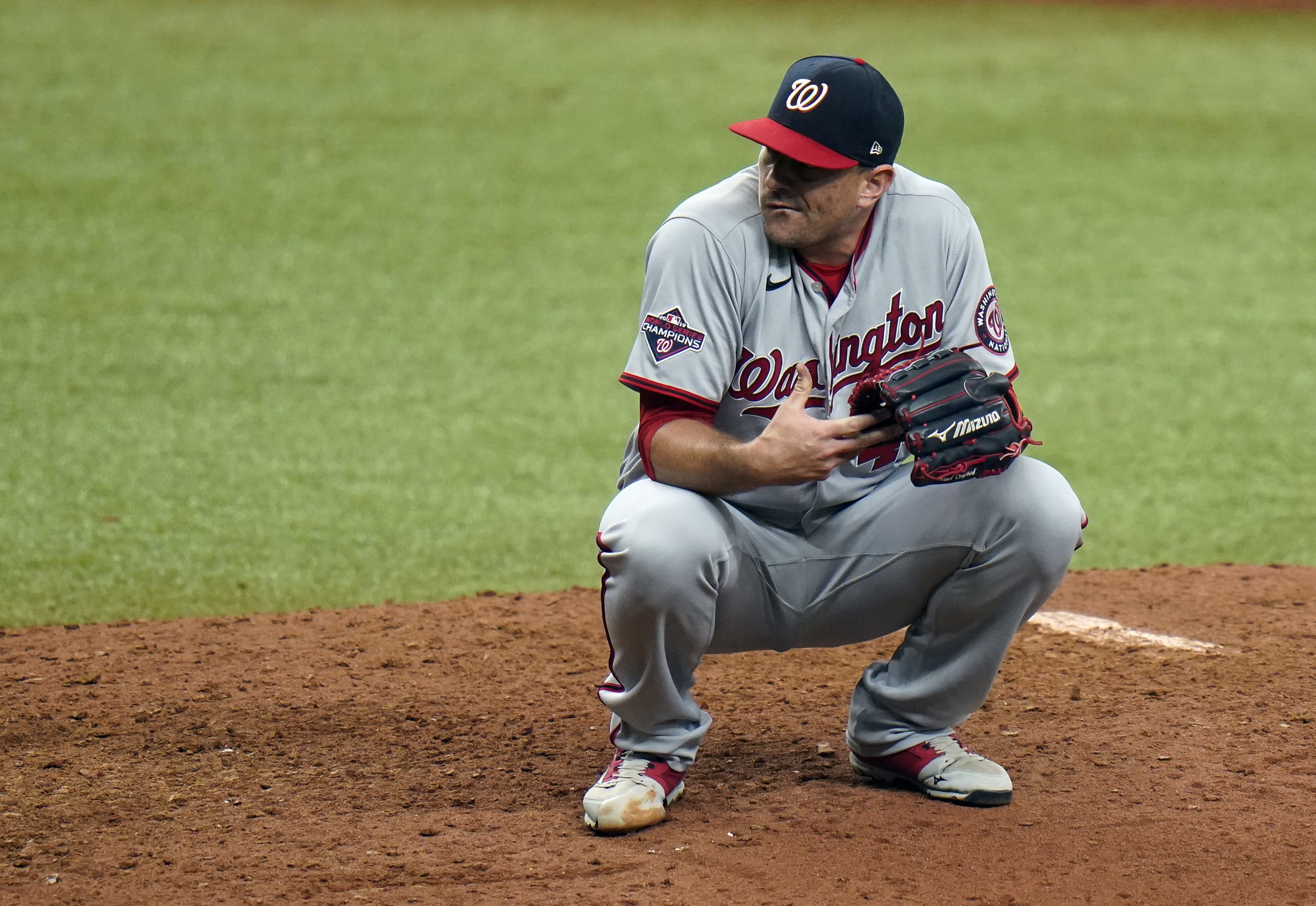 Chicago White Sox's Lucas Giolito (27) pitches during the first inning of a  baseball game against the New York Mets Tuesday, July 18, 2023, in New  York. (AP Photo/Frank Franklin II Stock