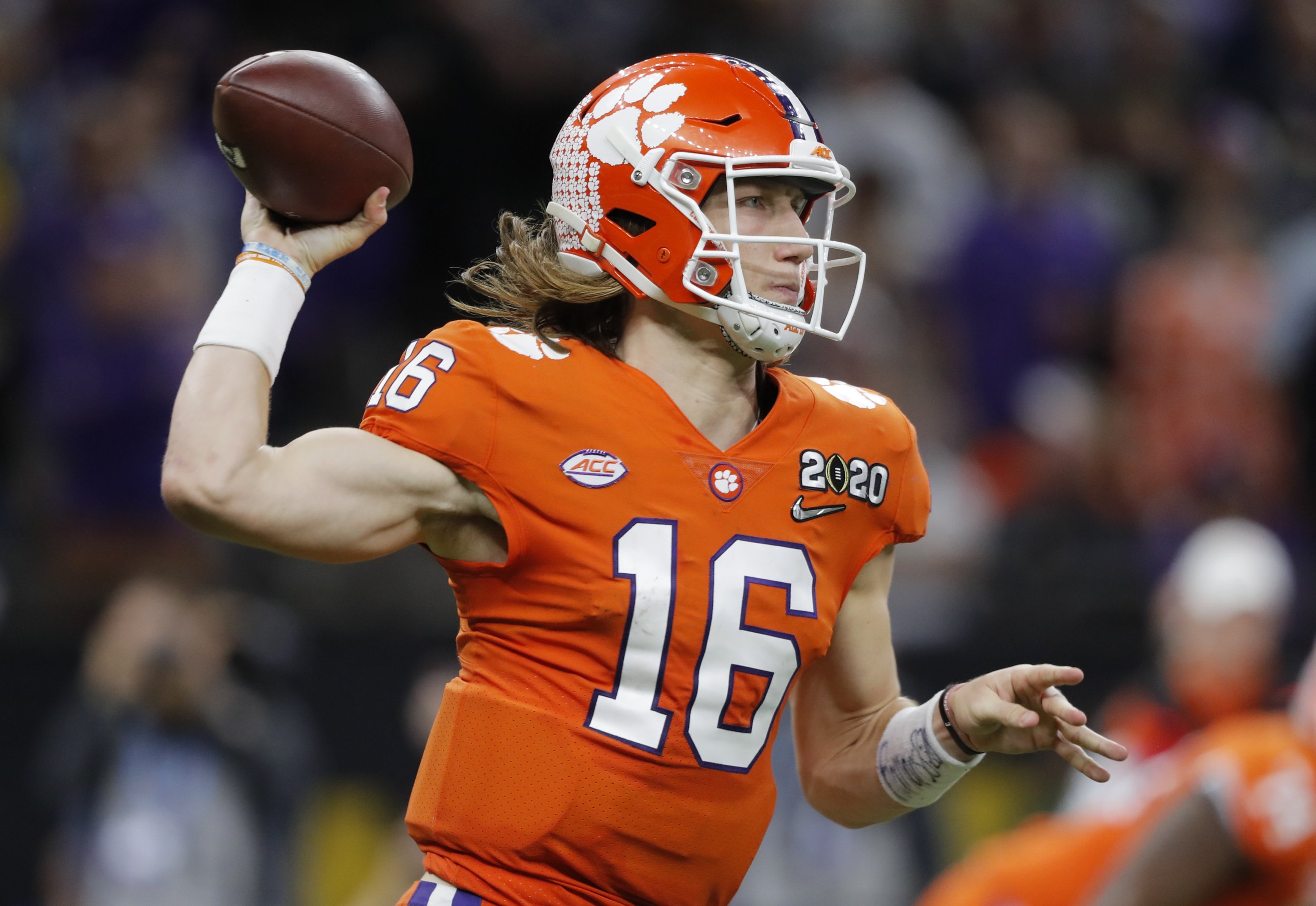 Ranking the Top 10 Quarterbacks Eligible for the 2021 NFL Draft