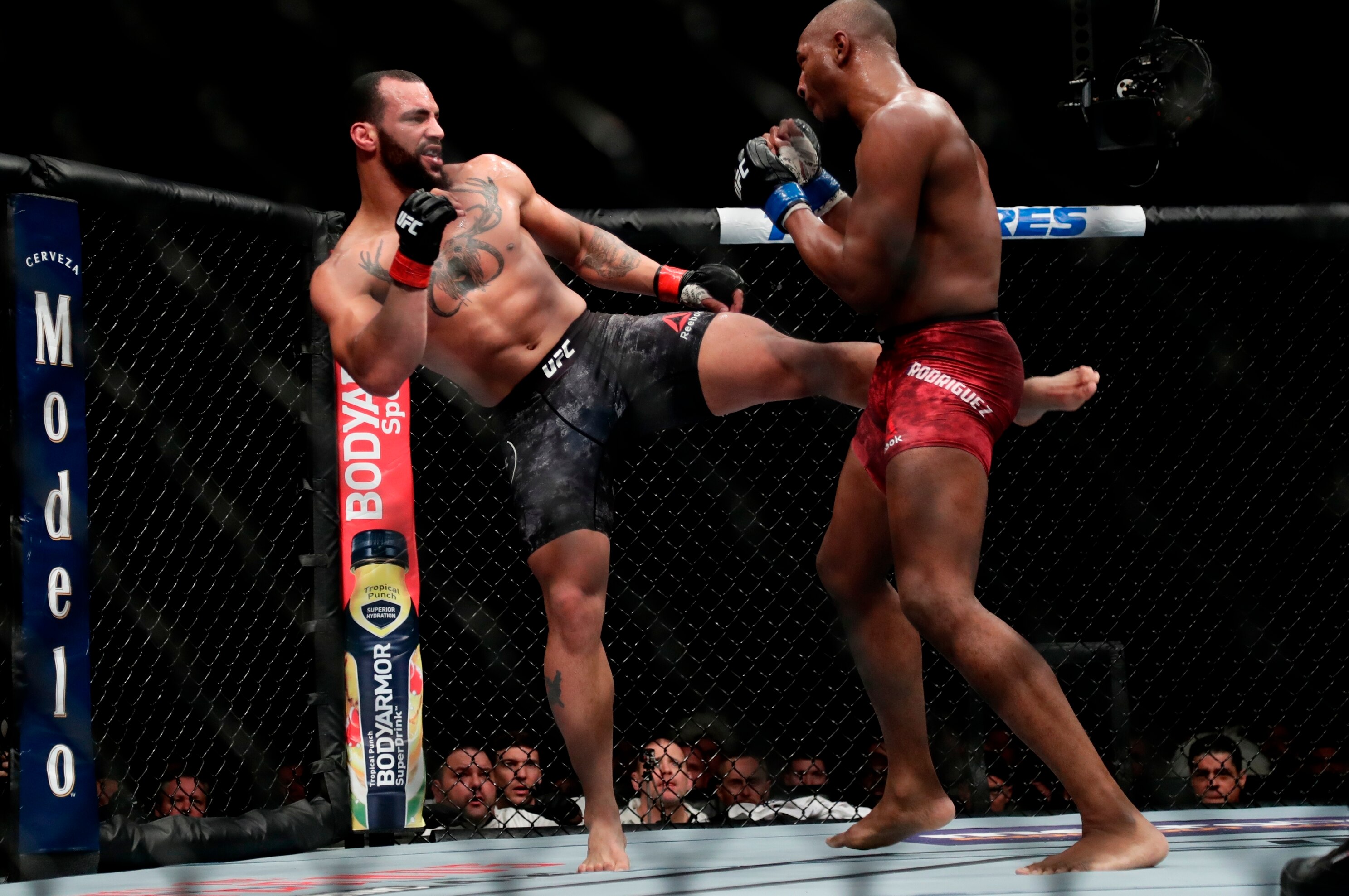 Ufc Fight Night 184 Smith Vs Clark Odds Schedule Predictions Bleacher Report Latest News Videos And Highlights