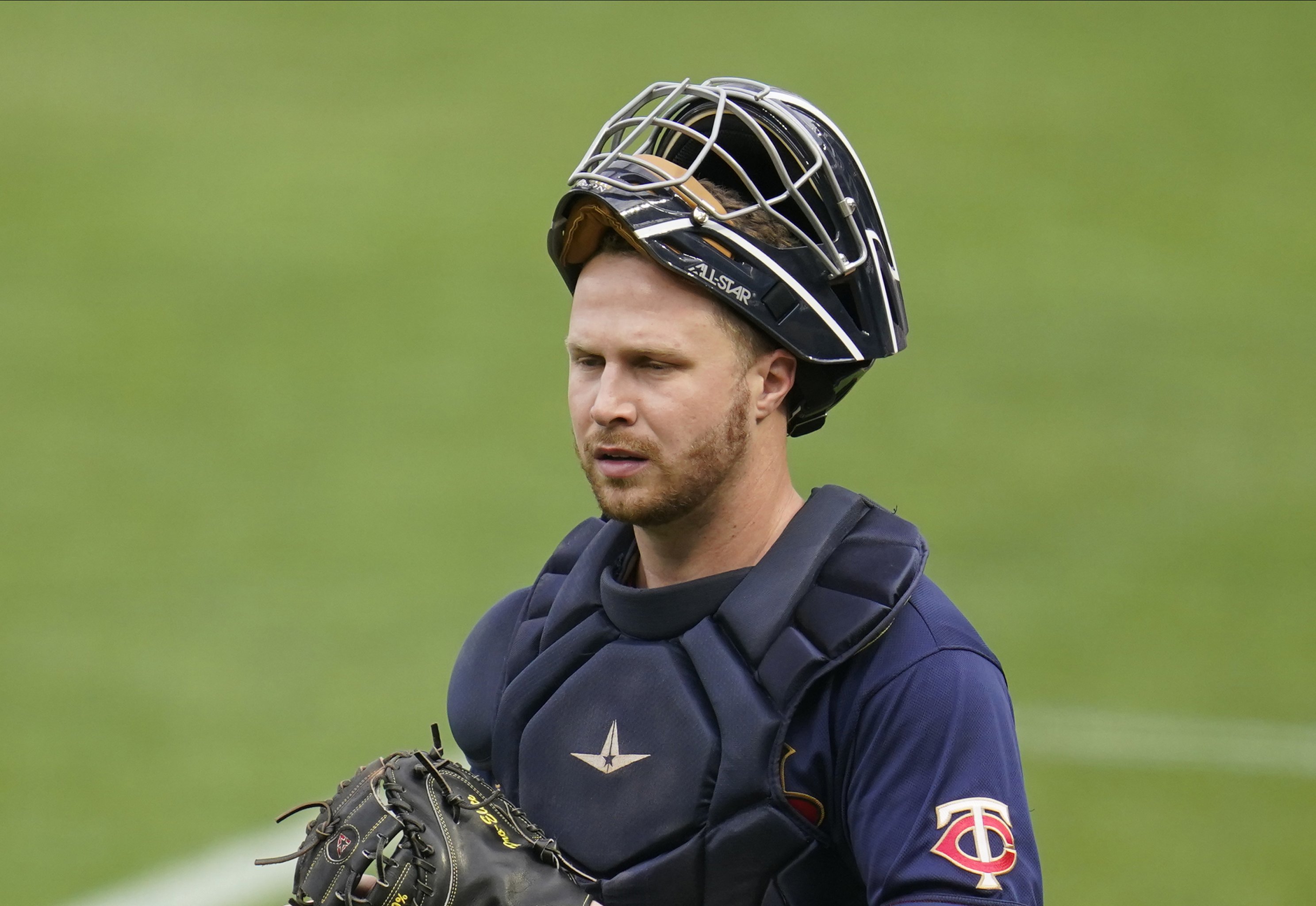 A dream come true': Pirates catcher Jacob Stallings wins his first Gold  Glove