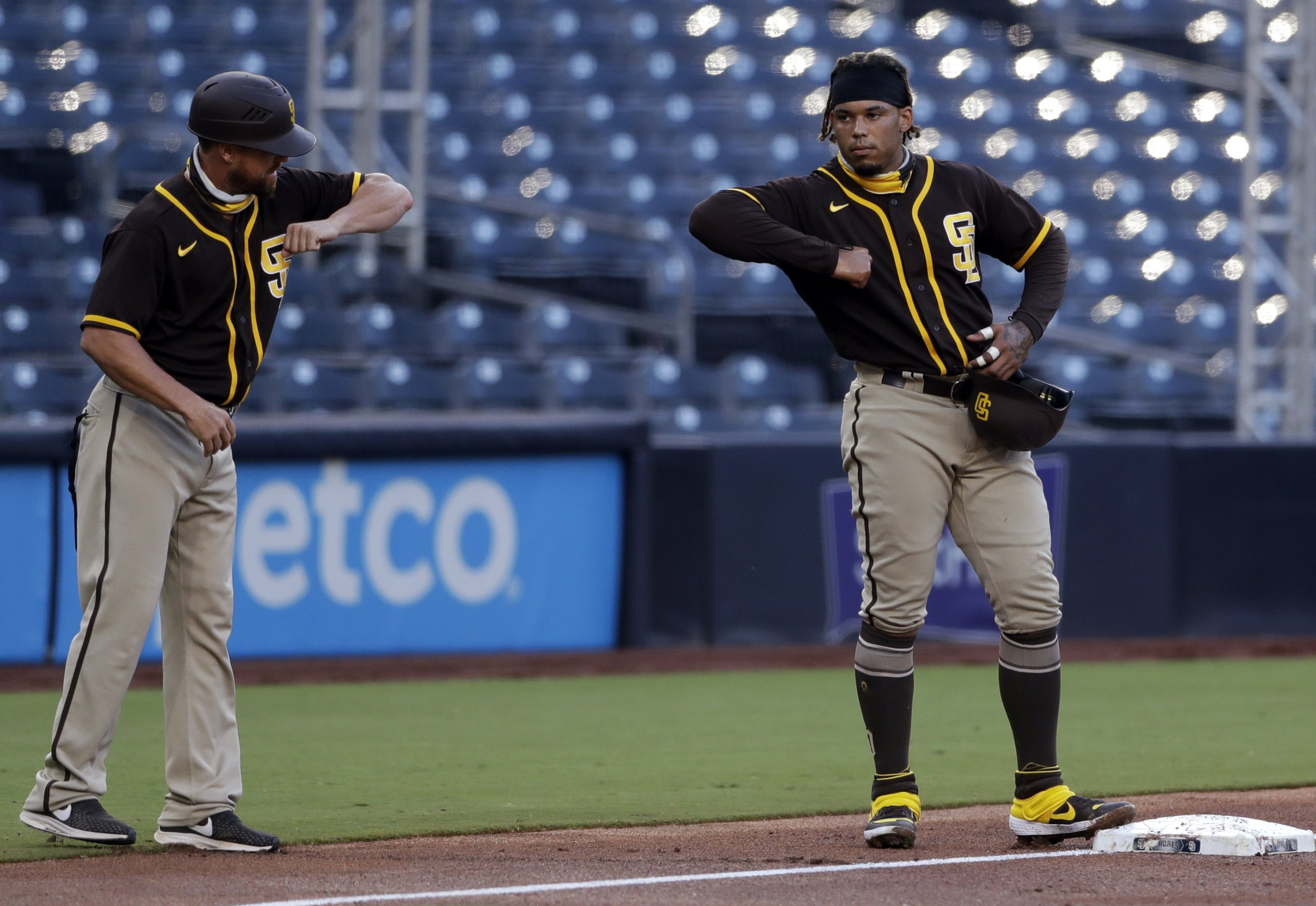 A dream come true': Pirates catcher Jacob Stallings wins his first Gold  Glove