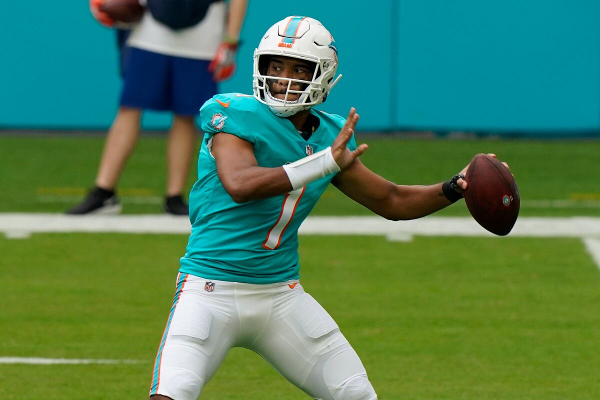 Tua Tagovailoa, Myles Gaskin Prove Key to Dolphins' Success | News