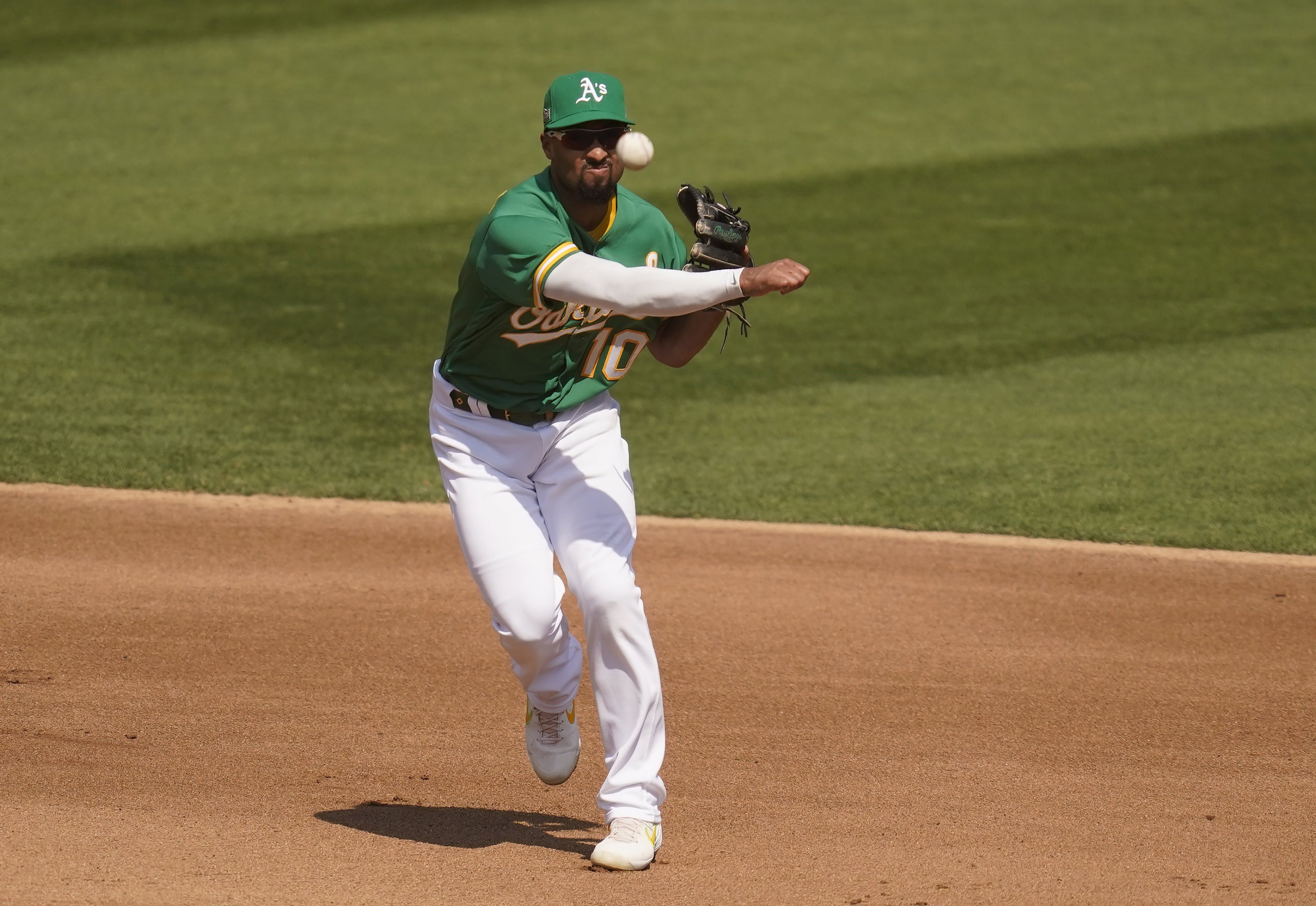 Report: Yankees' Didi Gregorius Interests Reds on 2019 MLB Free-Agent  Market, News, Scores, Highlights, Stats, and Rumors