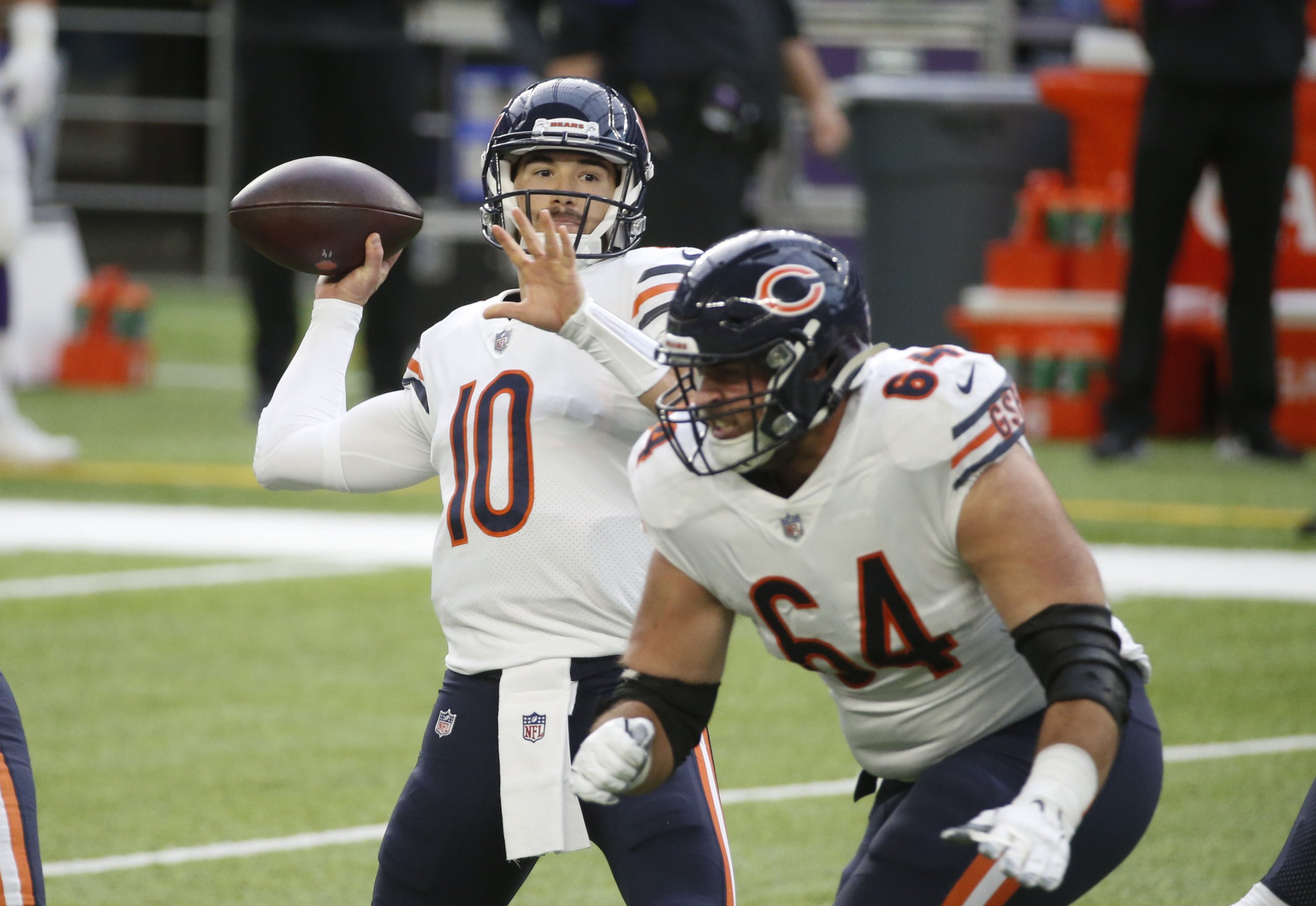 Game Recap: Chicago Bears remain in playoff hunt with 33-27 Week 15 win  over Minnesota Vikings